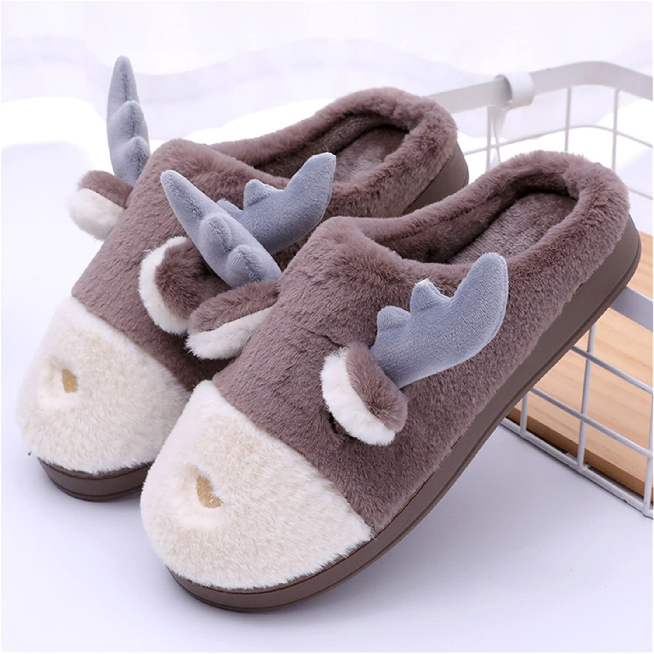 Women's Cute Elk Slippers - Cartoon Animal Fuzzy House Shoes for Winter, Warm & Cozy Furry Indoor Slippers - Perfect for Home, Lounge & Gift Giving