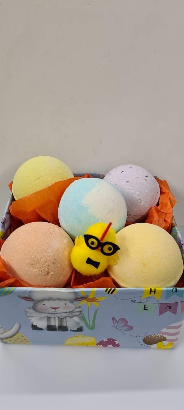 Luxury Birthday Bath Bomb Gift Box Set - Relaxing Spa Bath Bombs for Women, Men, Kids - Perfect Birthday Gift Idea for Her, Him, Friends & Family - Great for Self Care, Relaxation & Stress Relief