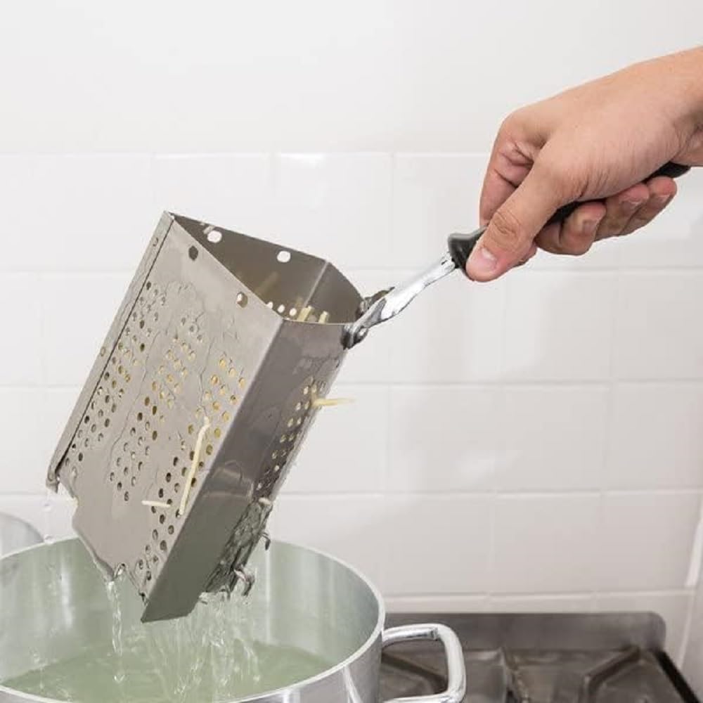 Soro Essentials 3 Quart Stainless Steel Pasta Cooker Insert - Pasta Strainer & Blanching Basket for Stock Pots - Perfect for Cooking Pasta, Seafood, Vegetables and Noodles - Ideal for Home Kitchens & Restaurants