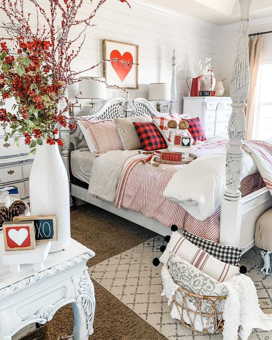 Farmhouse Stripe Reversible Comforter Set - Queen Size, Soft Breathable Cotton Bedding - Perfect for Cozy Bedroom Decor & Guest Room Styling
