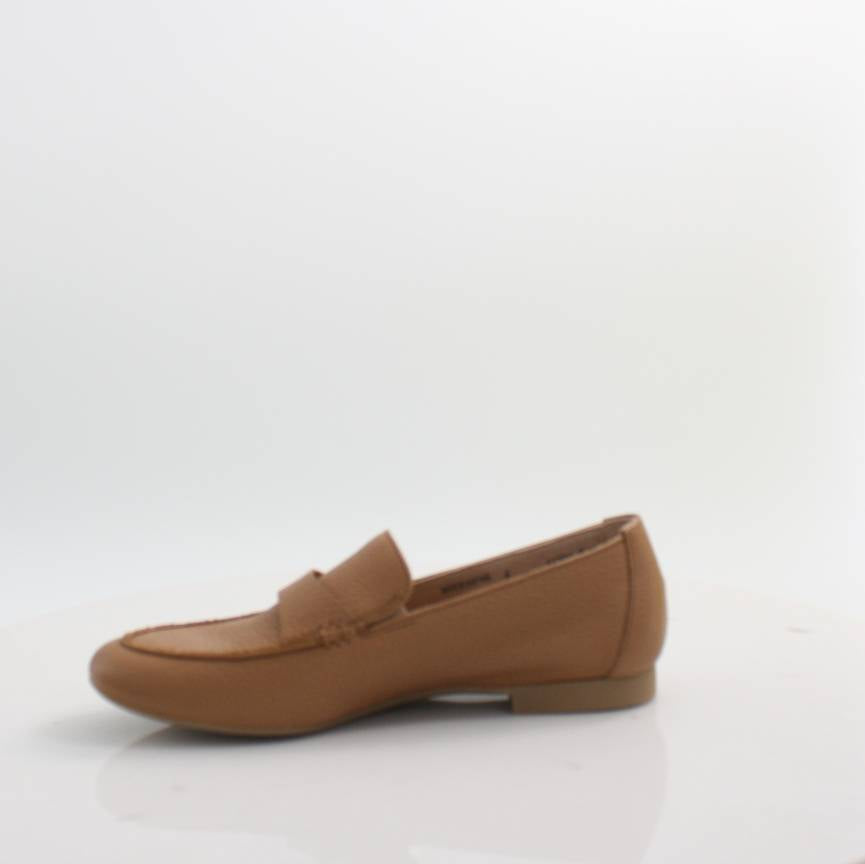 Paul Green 1056 Women's Comfortable Leather Loafers - Perfect for Work, Travel & Casual Wear