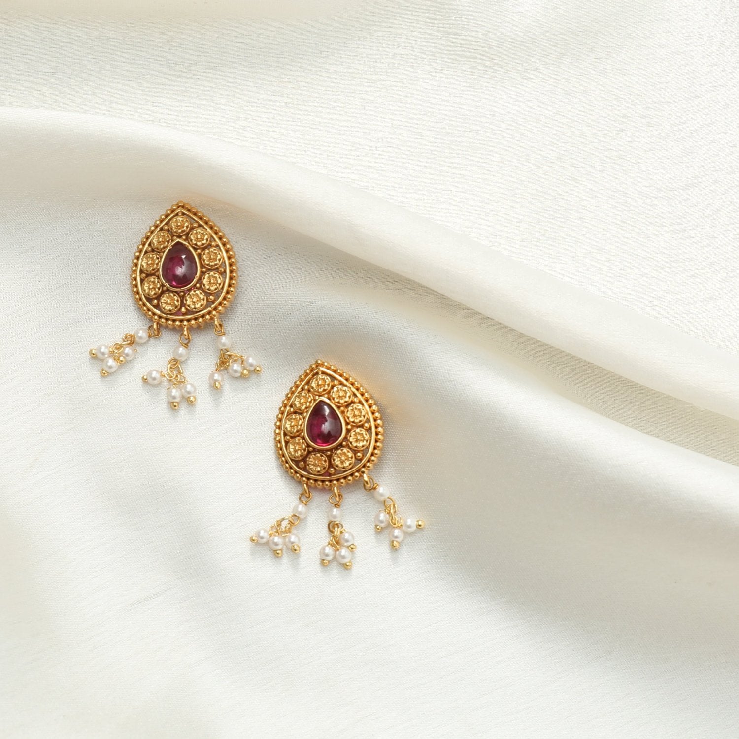 Vintage Red Kempu Stud Earrings for Women - Handmade Antique Indian Jewelry - Perfect for Weddings, Parties & Ethnic Fashion