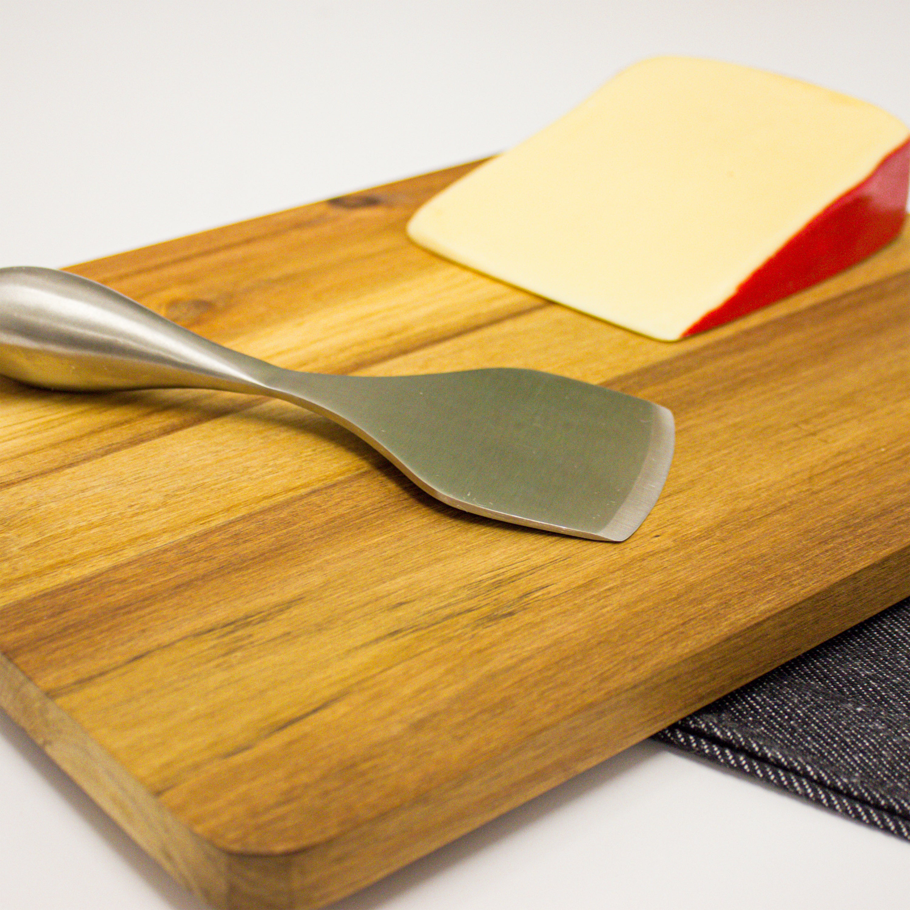 BergHOFF Aaron Probyn Cheese Knife & Bamboo Paddle Board Set - Premium Cheese Serving Tools for Charcuterie Boards, Wine Parties & Gourmet Entertaining
