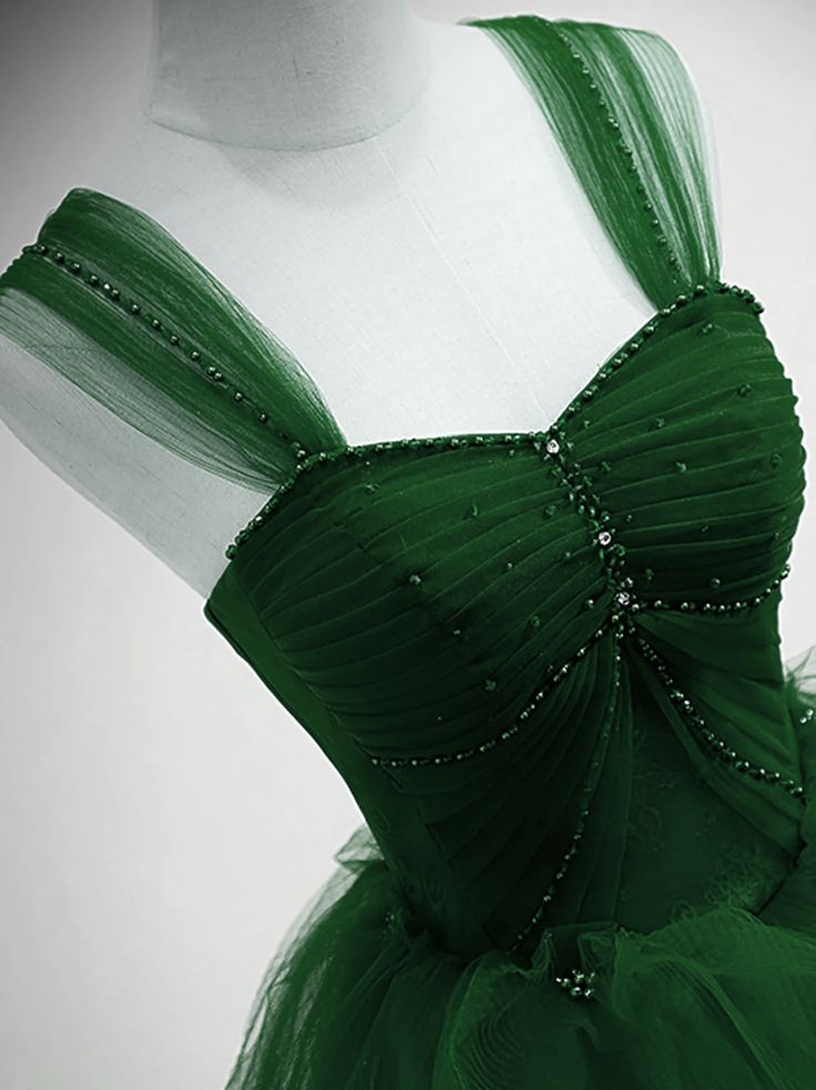 Elegant A-Line Green Long Prom Dress with Tulle Skirt - Perfect for Evening Gala, Homecoming & Formal Events - Style J4426