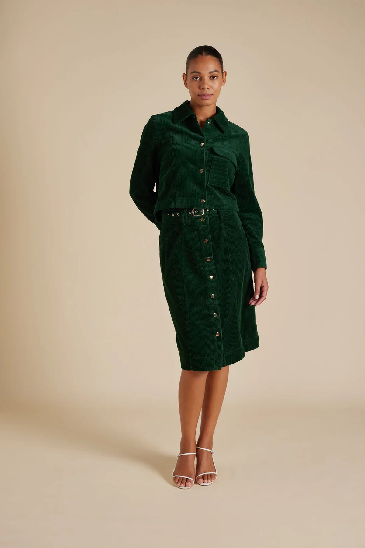 Charlie Corduroy Jacket in Forest Green - Stylish Men's Corduroy Coat for Fall & Winter Outdoor Activities