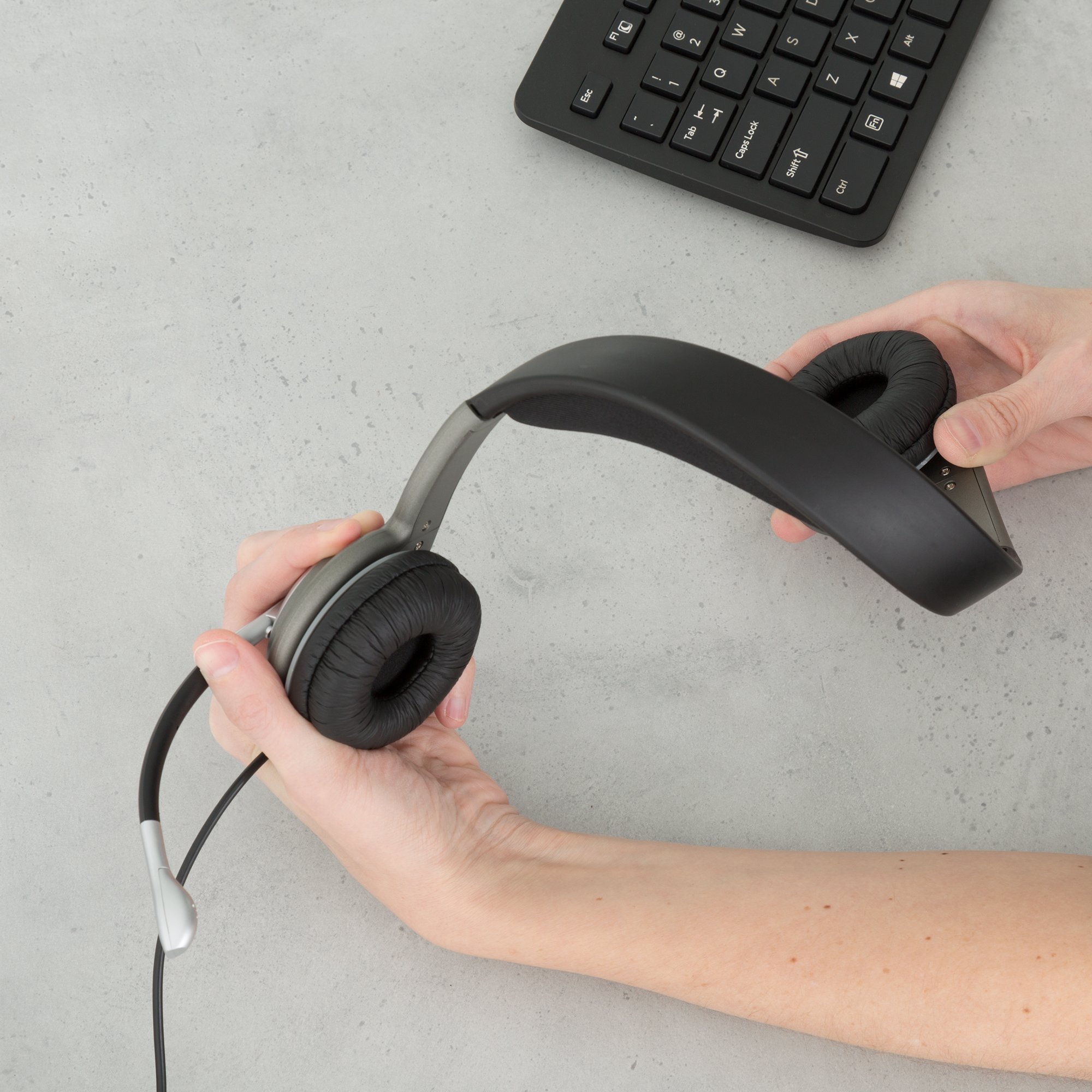 Egghead EGG-IAG-3002TRSS-10-PK-SO Mobile-Ready Multimedia Headset with Boom Microphone - 10 Pack for Business, Call Centers & Remote Work