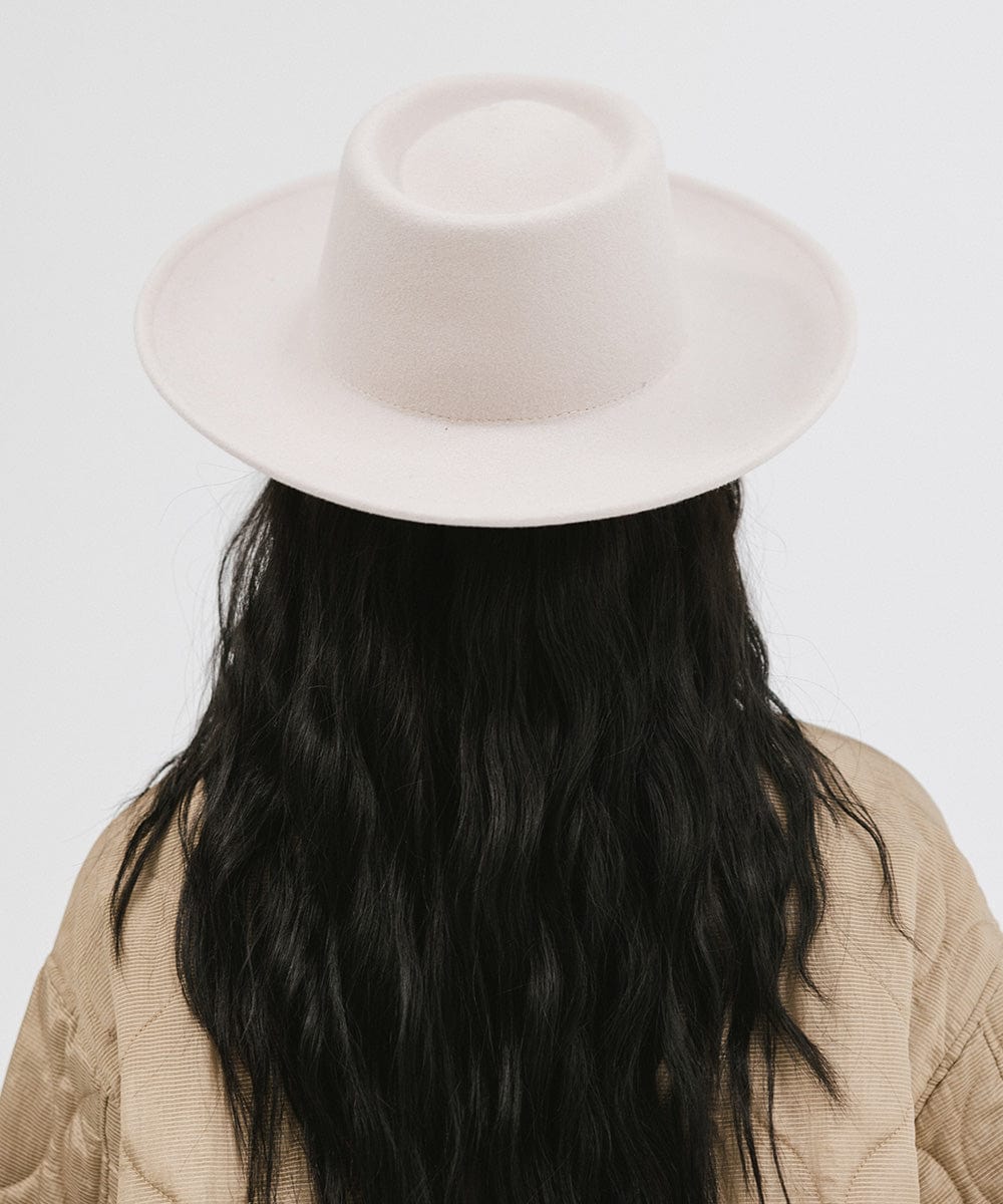 Stylish Ginger Gambler Hat for Men & Women - Vintage Western Cowboy Hat - Perfect for Halloween, Cosplay, and Country Music Festivals