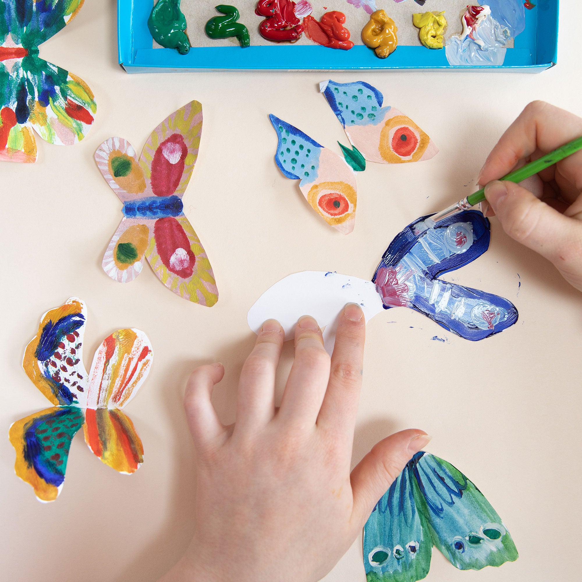 LoLA Beautiful Bugs Art Box - Handmade Insect-Themed Jewelry Storage & Display Case - Perfect for Organizing Rings, Earrings, and Necklaces | Gift for Nature Lovers & Jewelry Collectors