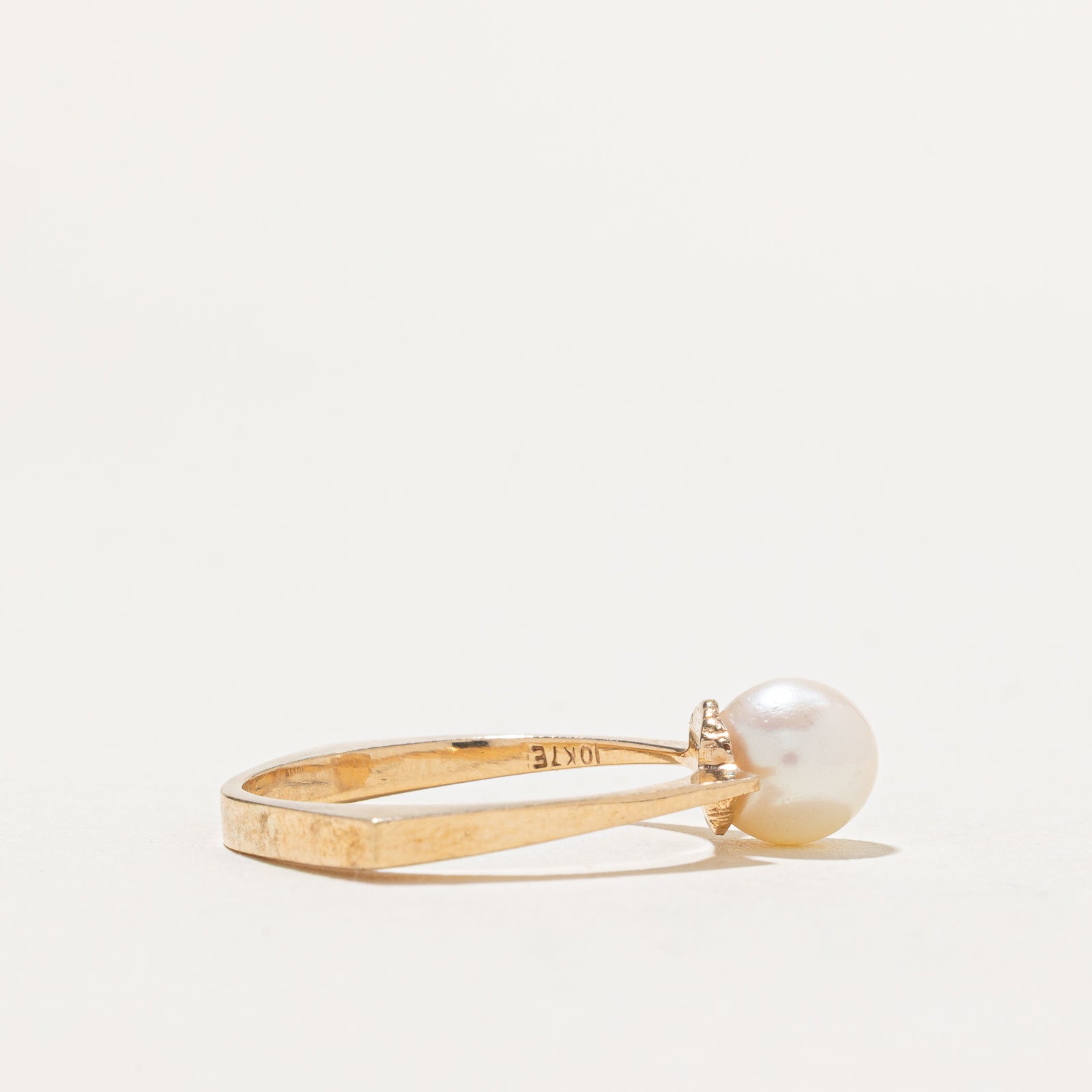 Solitaire Pearl Euro Shank Ring - 9.5 Size | Elegant White Pearl Engagement & Wedding Ring for Women | Perfect for Proposals, Anniversaries & Special Occasions