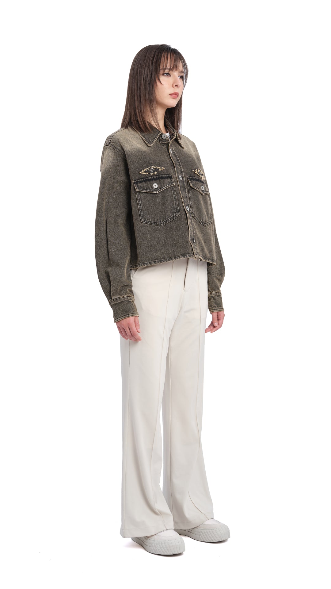 Stylish Cropped Denim Jacket with Studded Details - Perfect for Casual Outfits & Layering in Spring/Fall