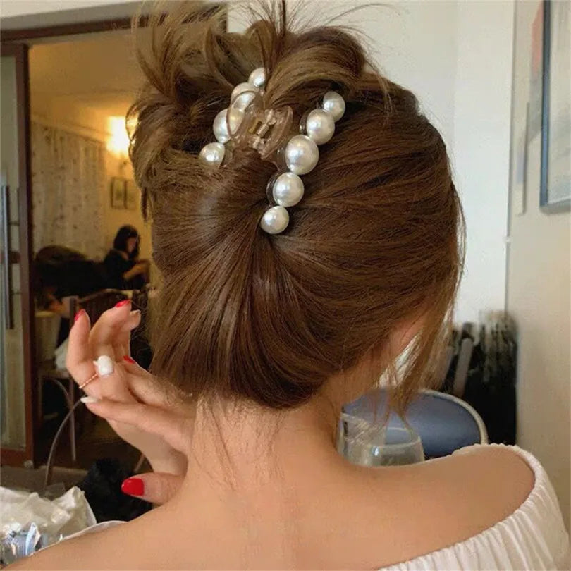 Elegant Big Pearl Hair Clips for Women - Fashion Hair Accessories for Parties, Weddings & Special Occasions