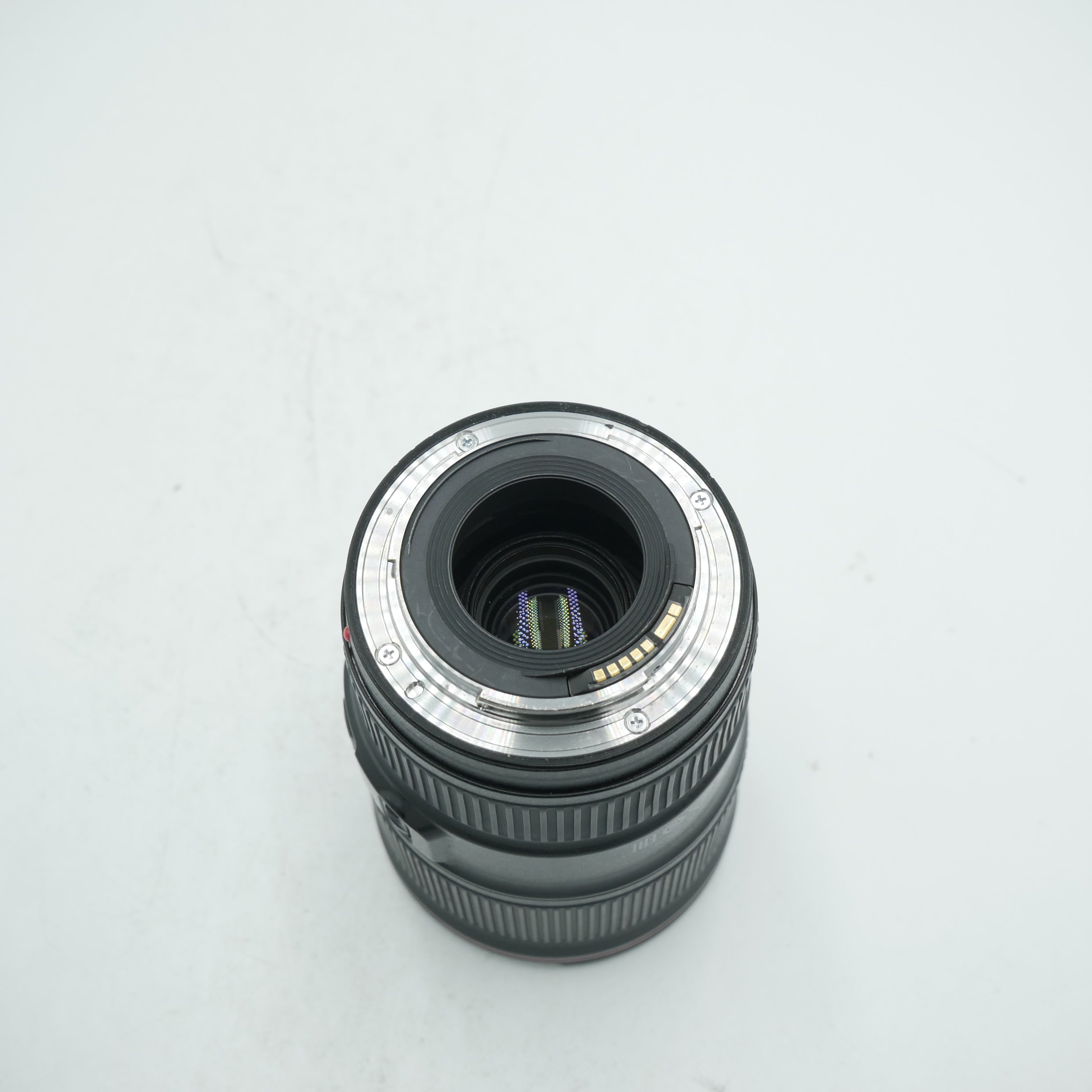 Canon EF 16-35mm f/4L IS USM Wide Angle Zoom Lens - Used (Excellent Condition) for Landscape & Travel Photography