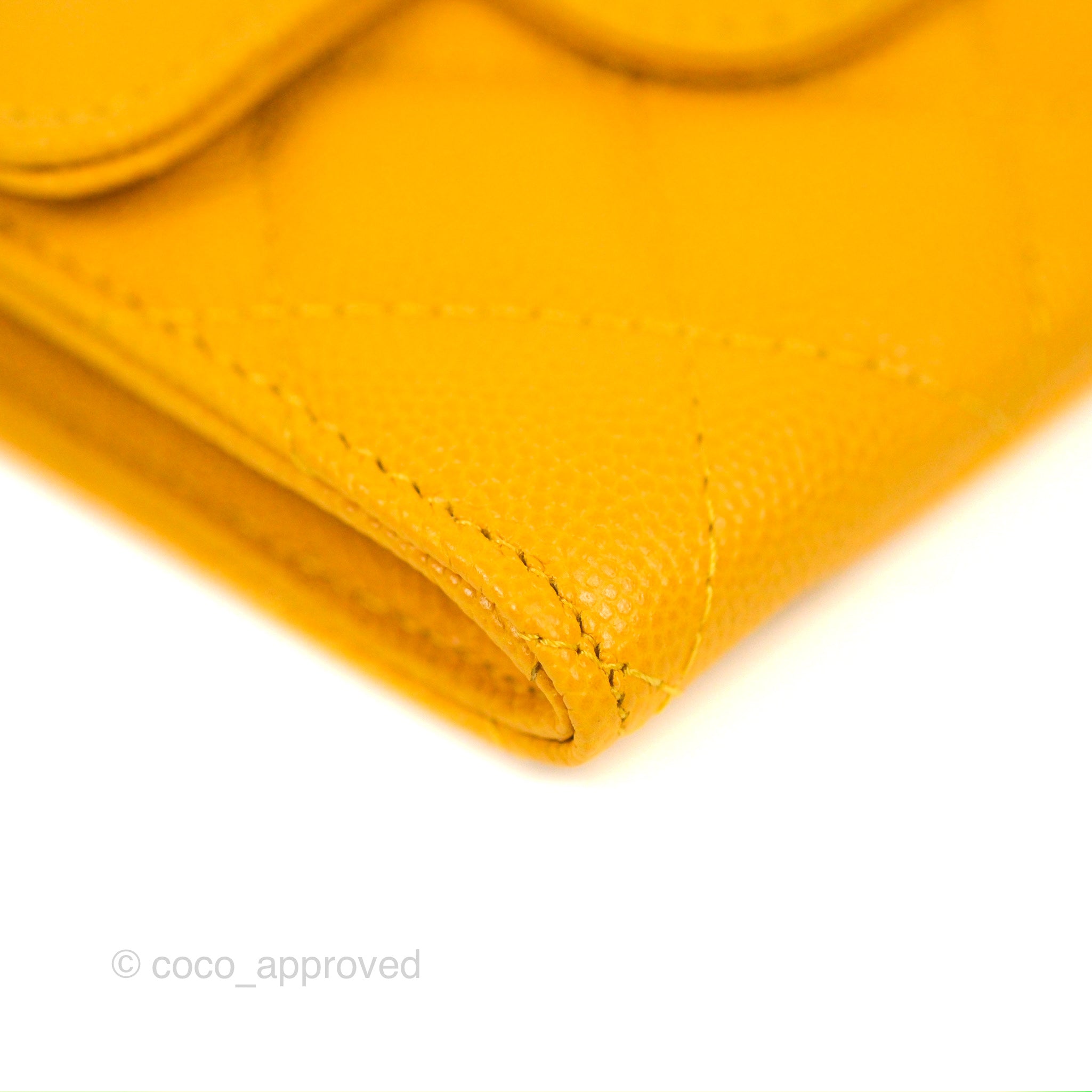 Chanel Classic Flap Coin Purse in Yellow Caviar Leather with Gold Hardware - Luxury Wallet for Women, Perfect for Parties & Everyday Use