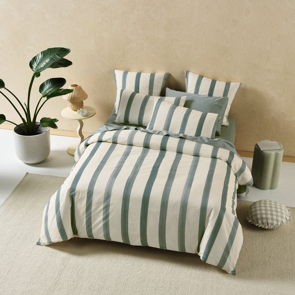 Linen House Fremantle Quilt Cover Set - Premium Cotton Bedding Set for Queen/King Size - Soft & Breathable Duvet Cover for Cozy Bedroom Decor