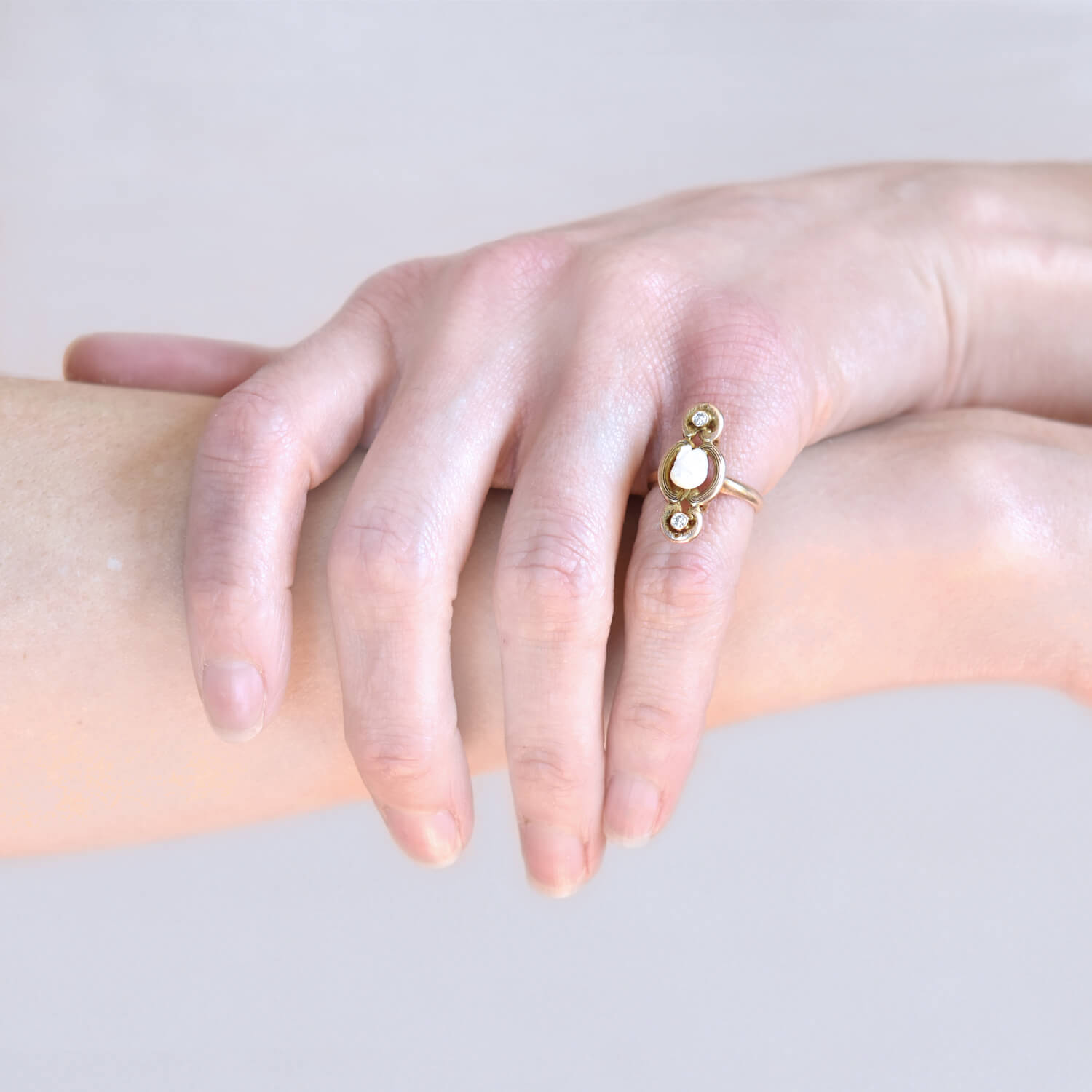 Exquisite Art Nouveau 14K Gold Natural Pearl & Diamond Ring (0.10ctw) - Perfect for Weddings, Anniversaries & Special Occasions