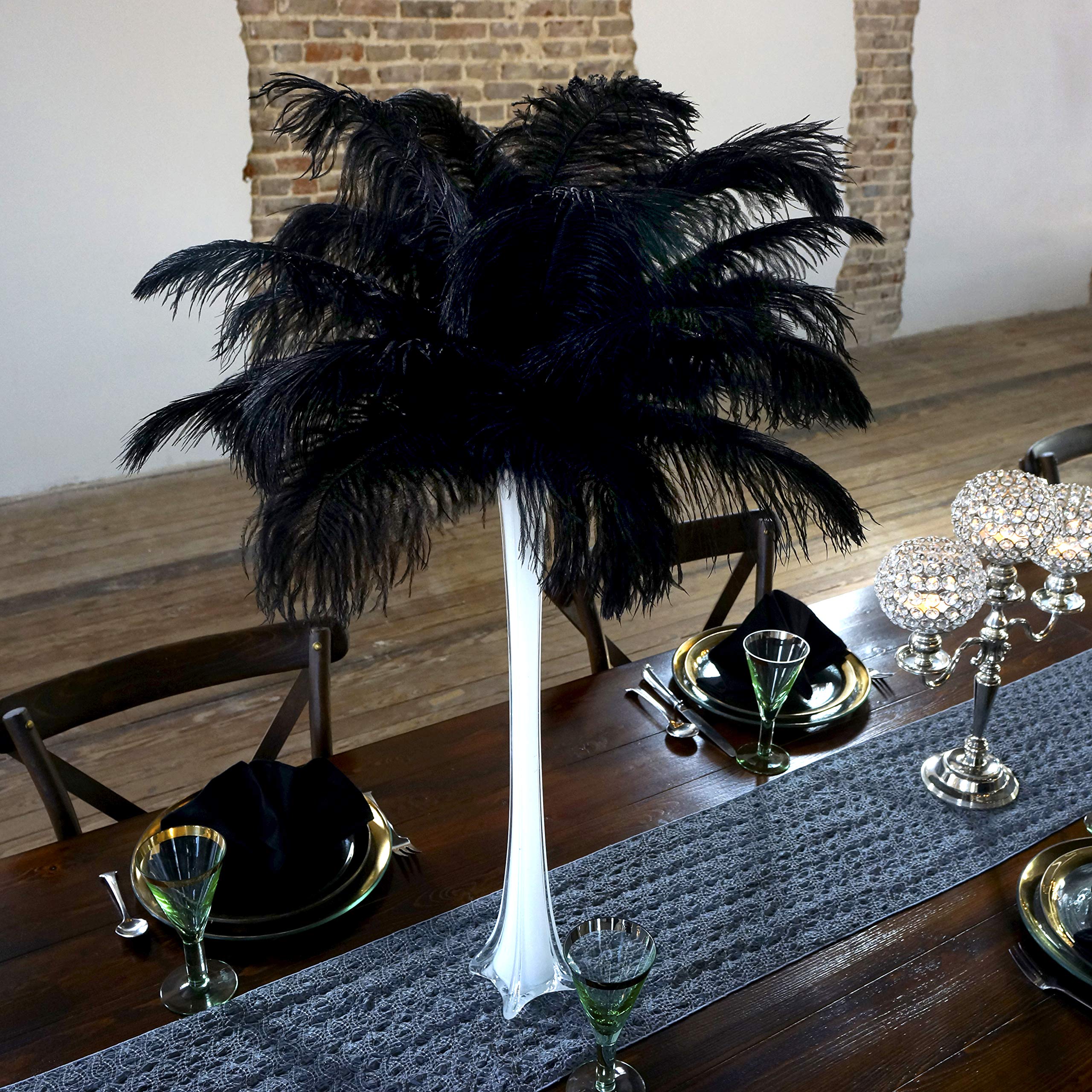 ZUCKER - Elegant Eiffel Tower Vase with Black Ostrich Feathers - Wedding Centerpiece Decor for Parties, Events & Home Décor - White Ceramic Vase & Feather Bouquet Set - Perfect for Romantic Dinners, Bridal Showers & Anniversary Celebrations