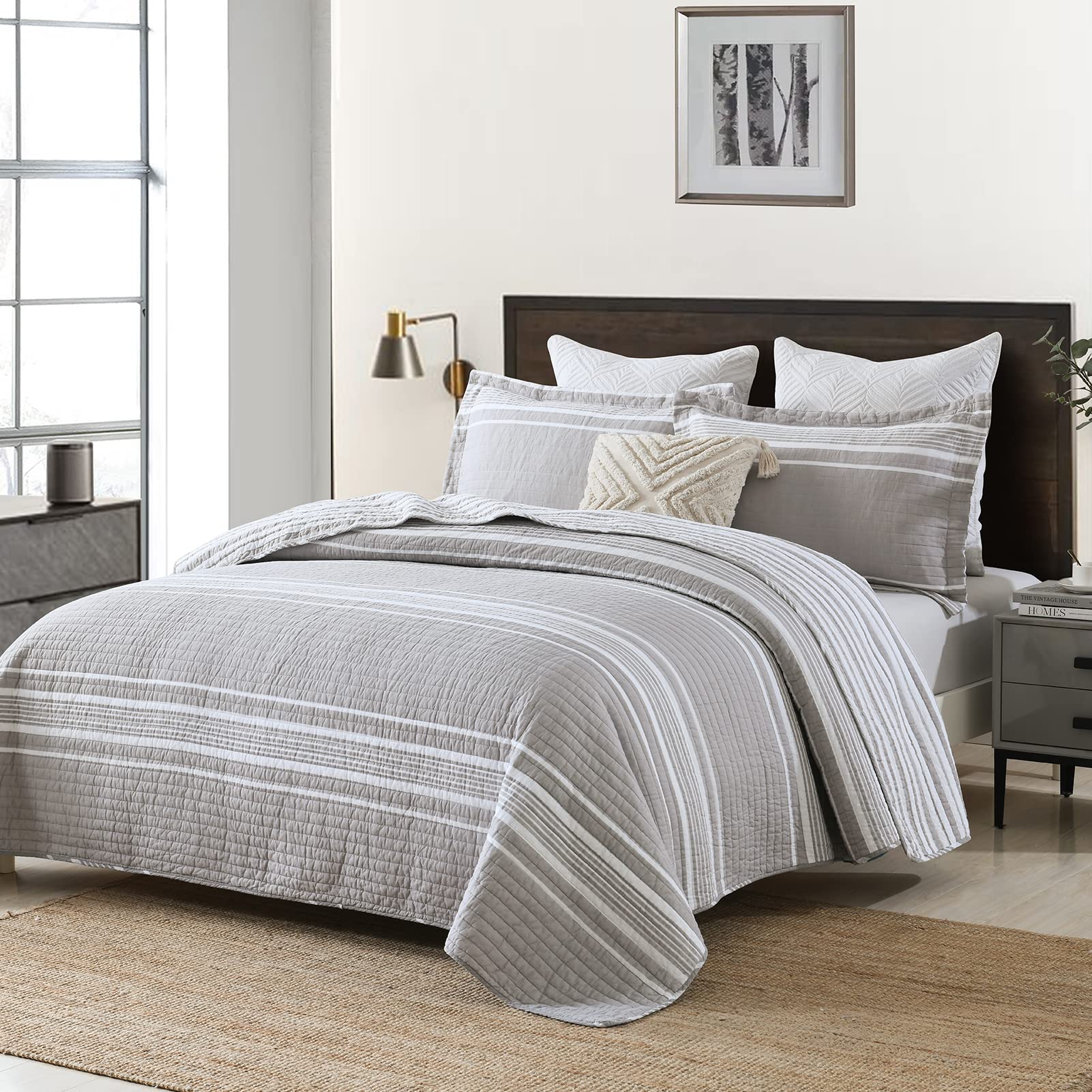 Y-PLWOMEN 100% Cotton King Size Quilt Set - Lightweight Reversible Grey Striped Bedspread for All Seasons | 3-Piece Quilted Coverlet for King Bed | Perfect for Master Bedroom, Guest Room & Cozy Home Decor