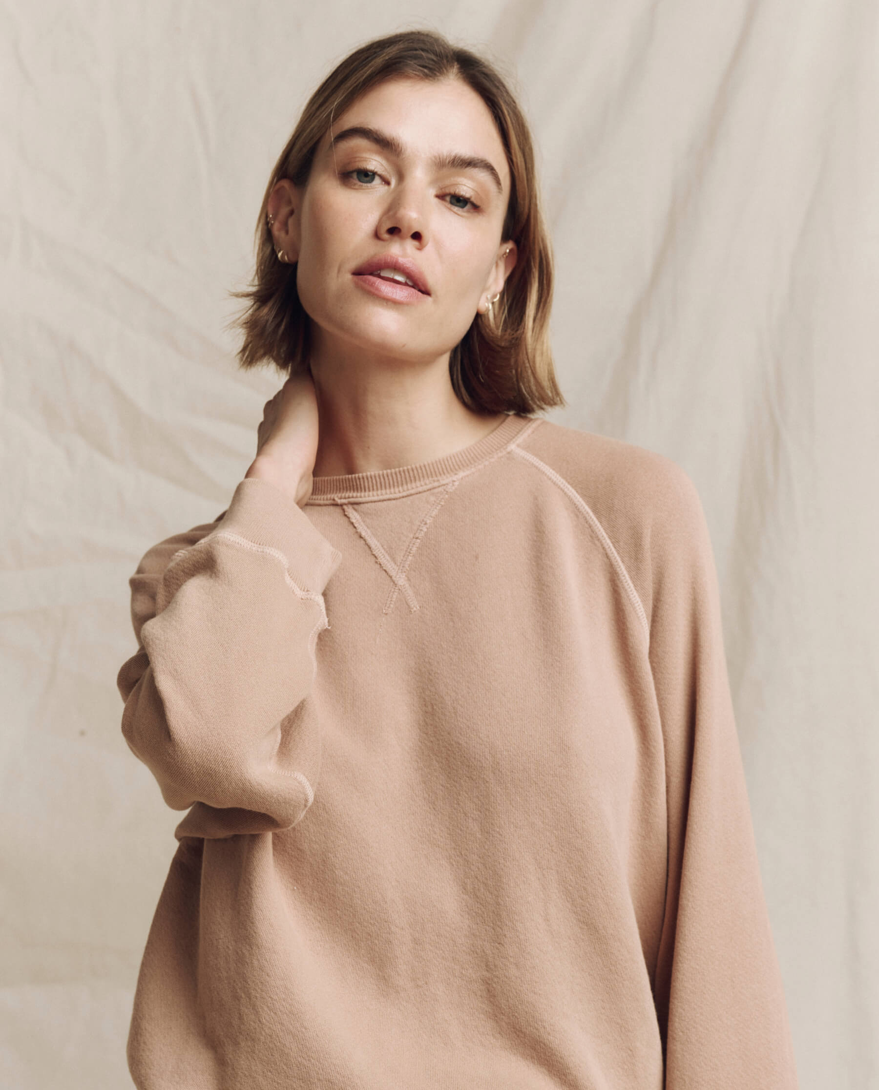 Cozy Slouch Sweatshirt for Women - Soft Oversized Pullover in Biscotti Beige | Perfect for Casual Wear, Lounging at Home & Coffee Dates