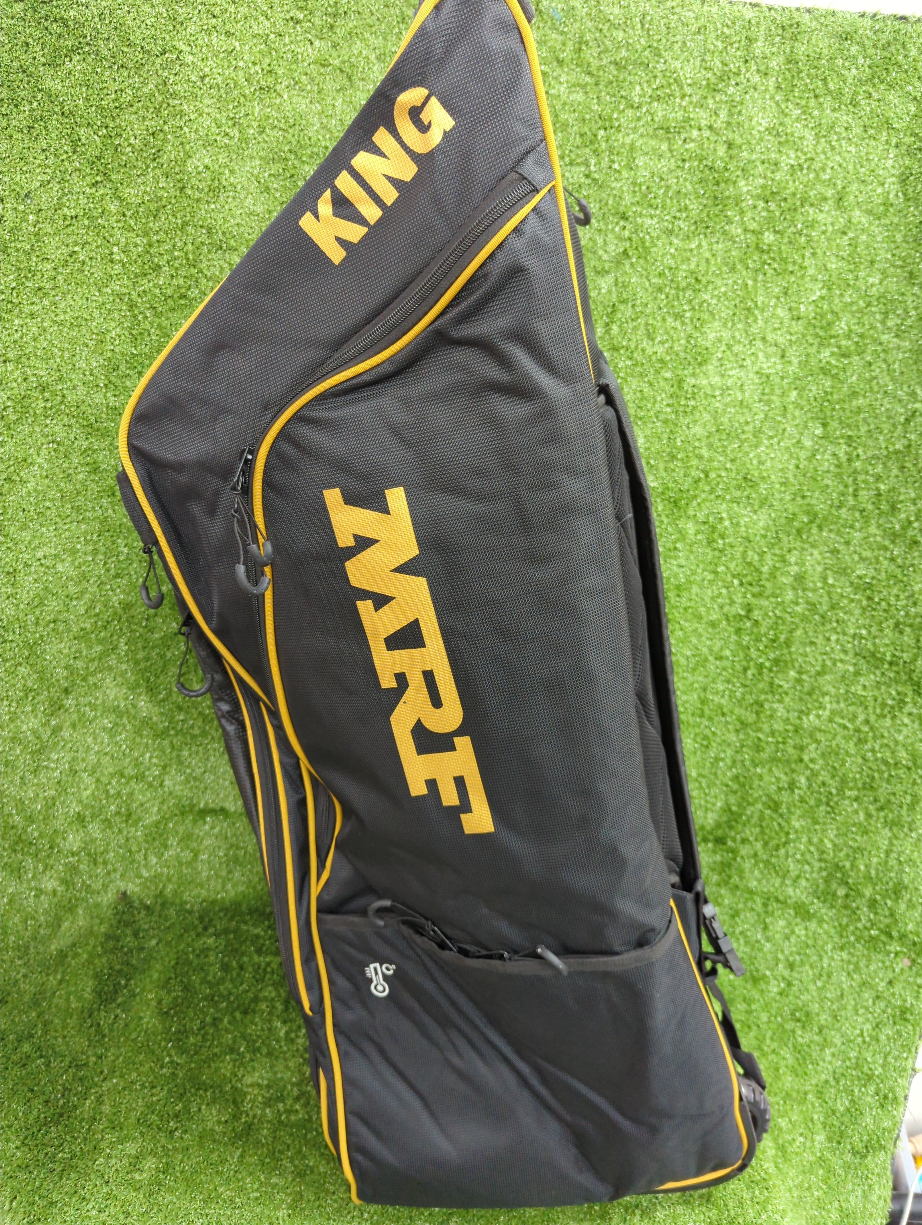 MRF Genius King Duffle Wheelie Bag - Large Rolling Duffel with Wheels for Travel, Gym & Sports - Perfect for Airplane Carry-On, Business Trips & Weekend Getaways