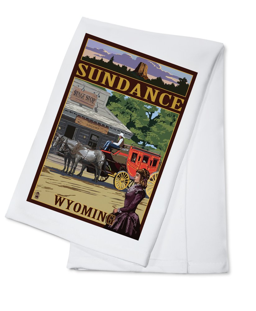 100% Cotton Sundance Wyoming Stagecoach Scene Tea Towel - Decorative Hand Towel for Kitchen, Home Decor & Western Theme Gifts | Perfect for Farmhouse Style, Cowboy Decor & Vintage Kitchen Accessories