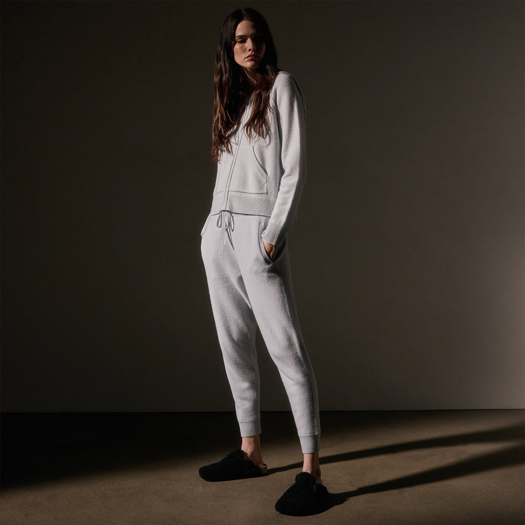 Luxury Cashmere Jogger Pants for Women - Soft & Comfortable Pale Blue Sweatpants - Perfect for Lounge, Yoga & Travel