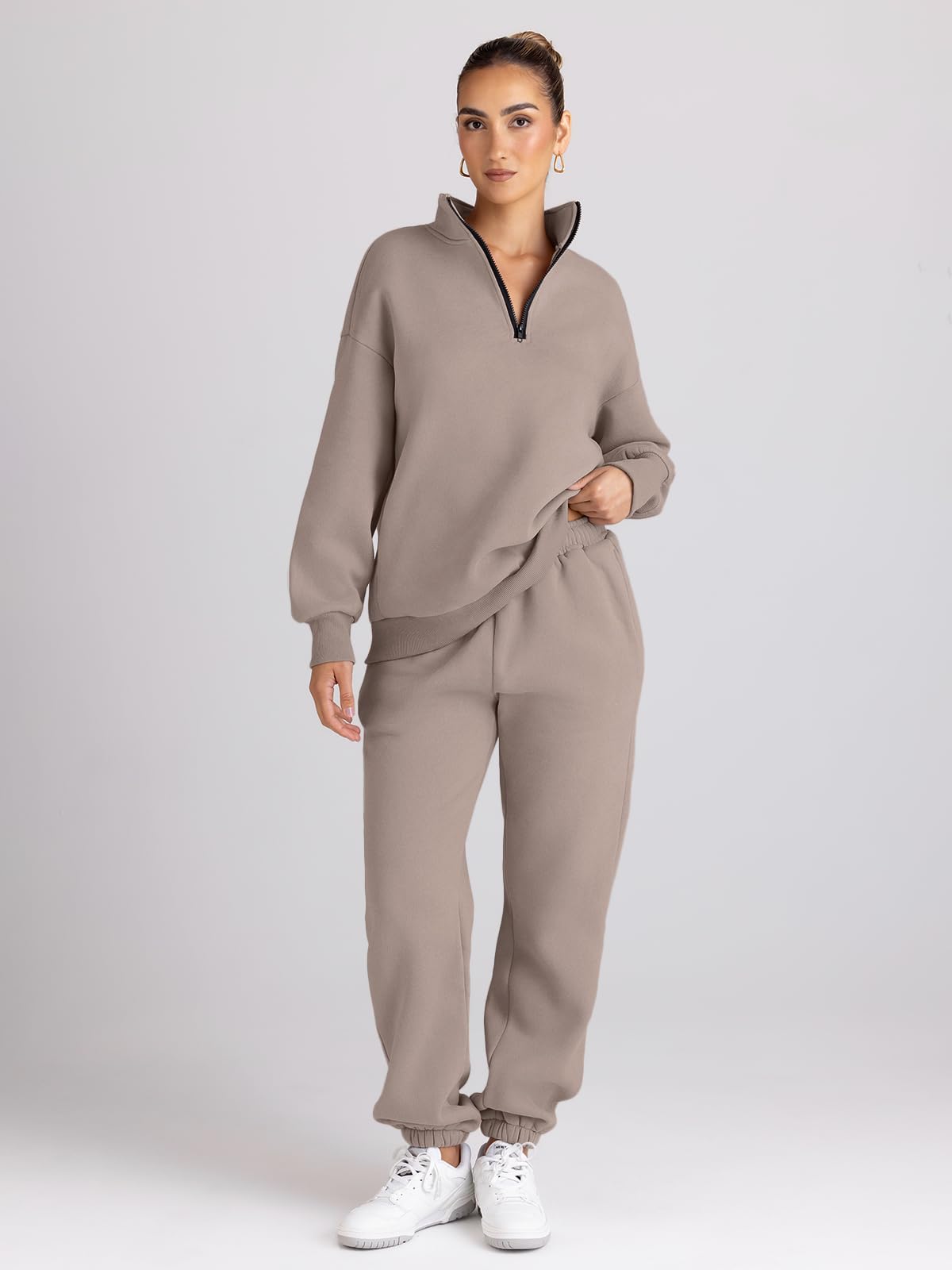 Trendy Queen Women's 2-Piece Outfits - Long Sleeve Half Zip Sweatshirt & Fleece Joggers Set | Cozy Lounge Wear for Home, Gym & Casual Outfits