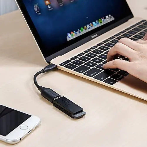 USB C to USB 3.1 Adapter 8cm Short Cable - High Speed Data Transfer & Charging for MacBook, iPad Pro, Samsung Galaxy - Perfect for Travel, Office & Home Use