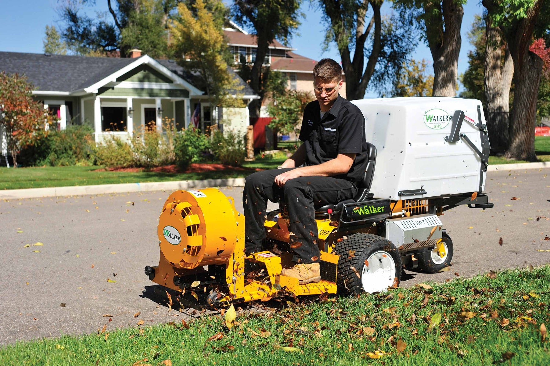 Walker Mower 13.5 HP Gas-Powered Debris Blower - Heavy Duty Lawn & Yard Cleanup for Leaves, Grass Clippings & Snow Removal