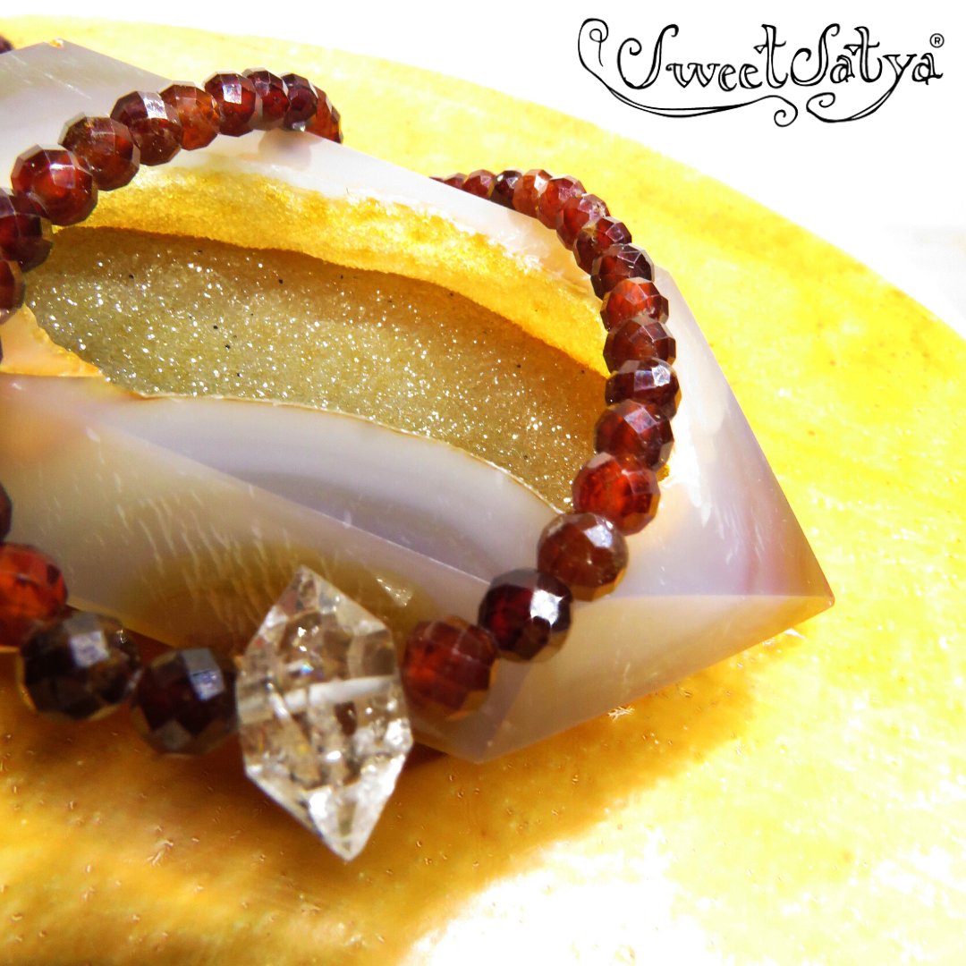 Natural Hessonite Garnet Faceted Gemstone Necklace for Women - Elegant Bohemian Jewelry for Daily Wear & Special Occasions