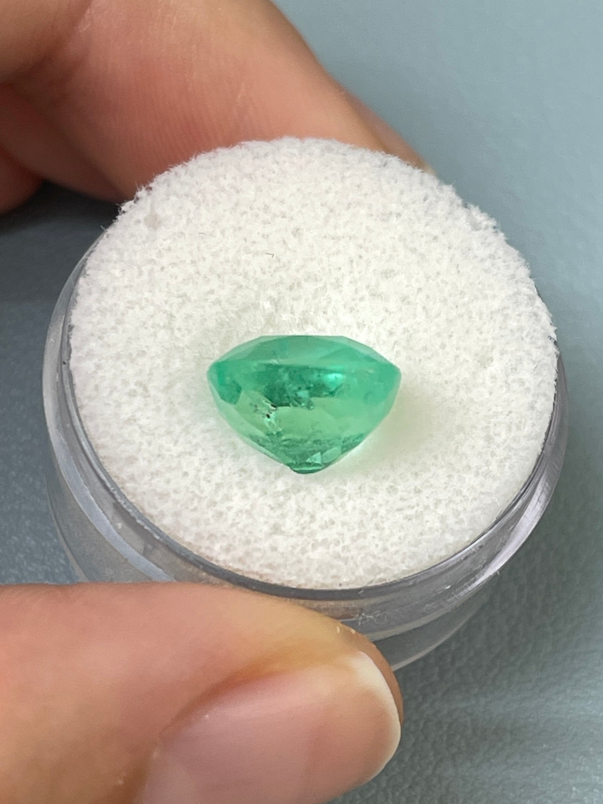 4.71 Carat Natural Colombian Emerald - 10.5x9.6mm Cushion Cut Loose Gemstone, Light Green Color for Jewelry Making, Engagement Rings & Collector's Specimens