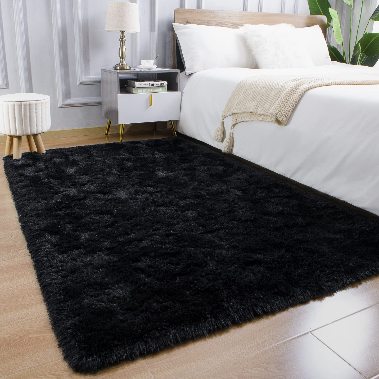 AROGAN 5x8 Feet Luxury Large Area Rugs - Super Soft Fluffy Shaggy Rug for Living Room, Bedroom, Playroom, Dorm & Nursery Decor - Black Plush Fuzzy Carpet for Kids, Girls & Teens - Perfect for Cozy Home Decor, Family Gatherings and Play Areas