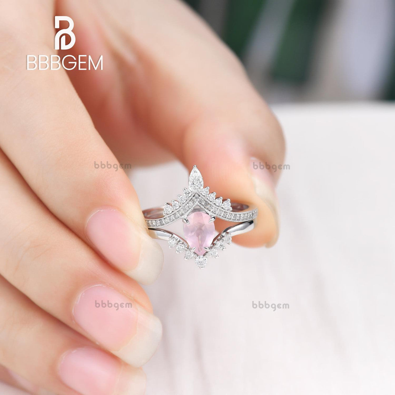Exquisite 0.8 Carat Pear Cut Rose Quartz Engagement Ring Set with Diamond Band - Perfect for Proposals, Anniversaries & Romantic Gifts
