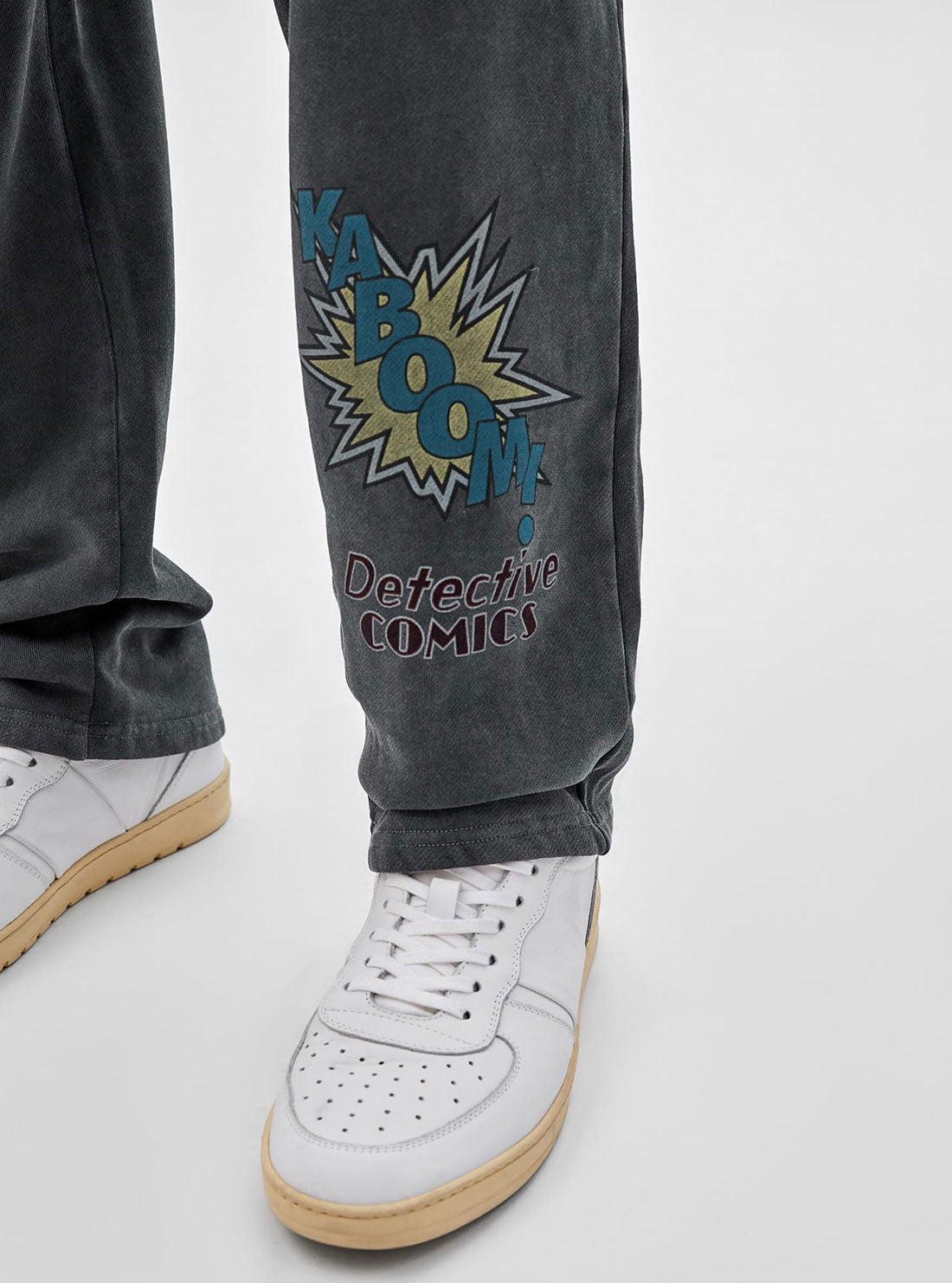 Guess Originals x Batman Black Signal Trackpants - Men's Graphic Print Joggers for Casual Wear & Superhero Fans - Perfect for Lounge, Streetwear & Comic-Con Events
