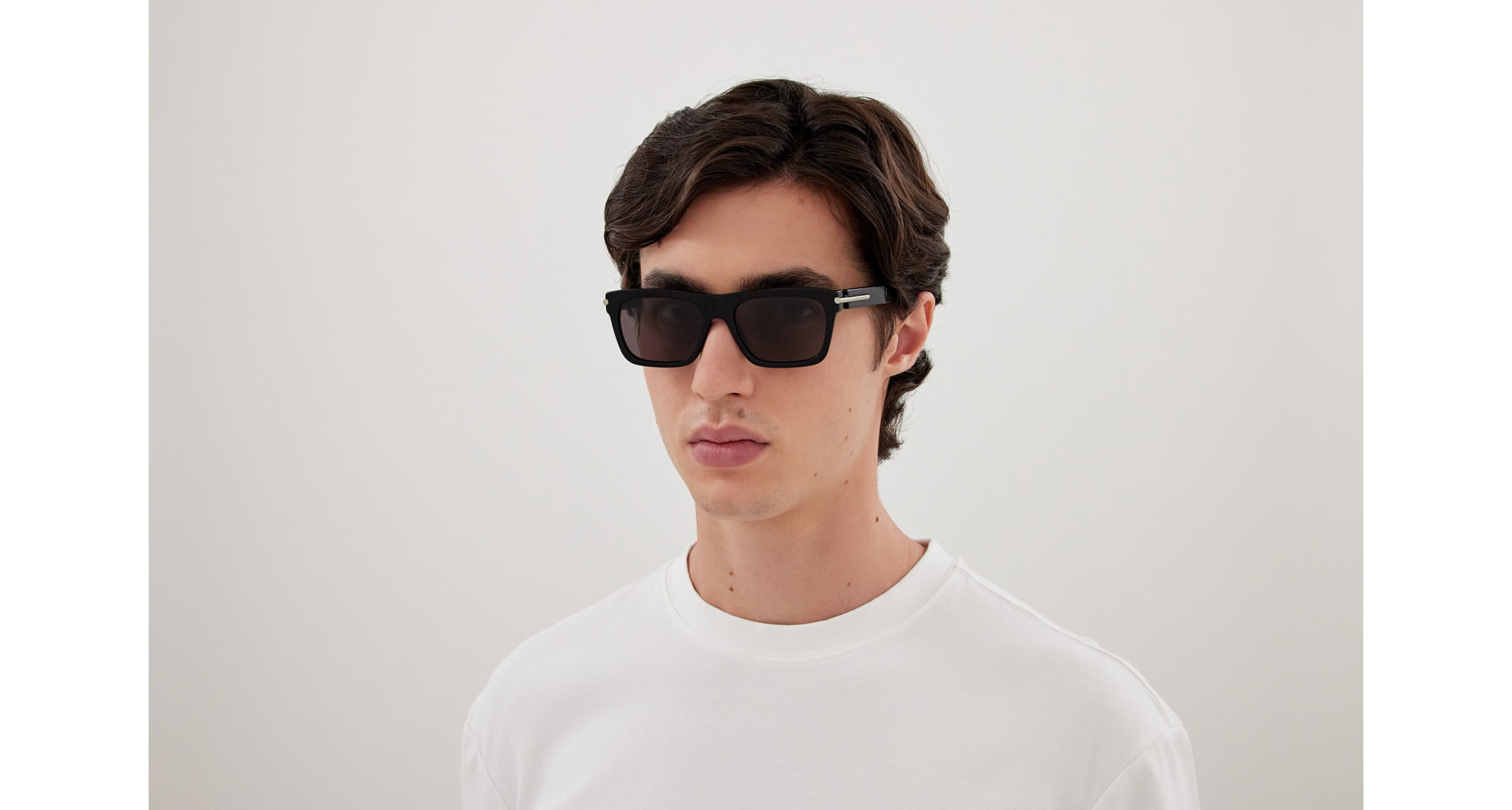 Alexander McQueen AM0495S Sunglasses - Luxury Designer Shades for Men & Women | UV Protection, Stylish & Comfortable for Outdoor, Travel & Fashion