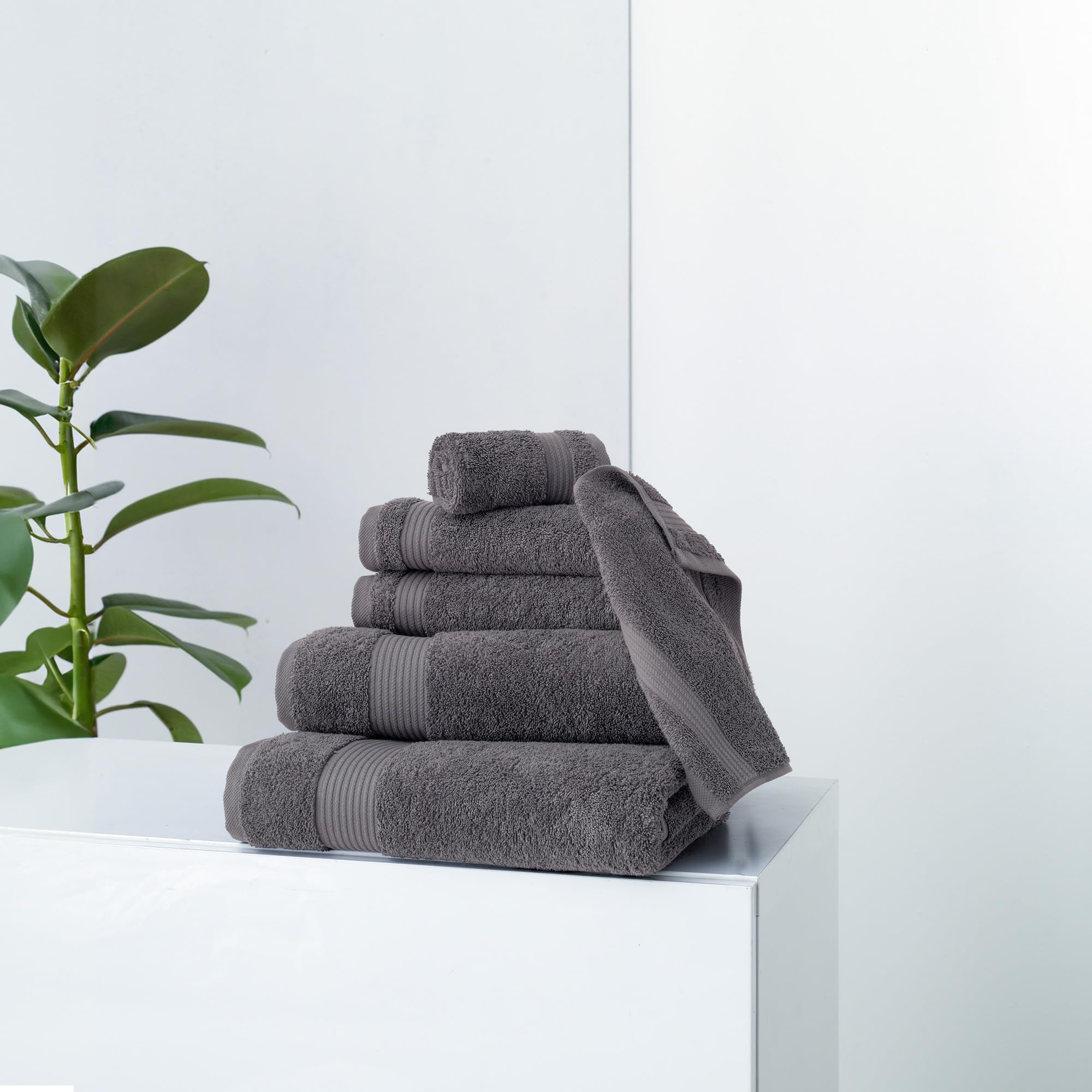 Premium 22-Piece Turkish Cotton Towel Set - 100% Organic Quick-Dry Bath, Hand & Washcloths for Family | Ultra Absorbent & Soft | Includes 4 Bath Towels, 6 Hand Towels & 12 Washcloths (Grey) | Perfect for Spa, Beach & Luxury Bathroom Use