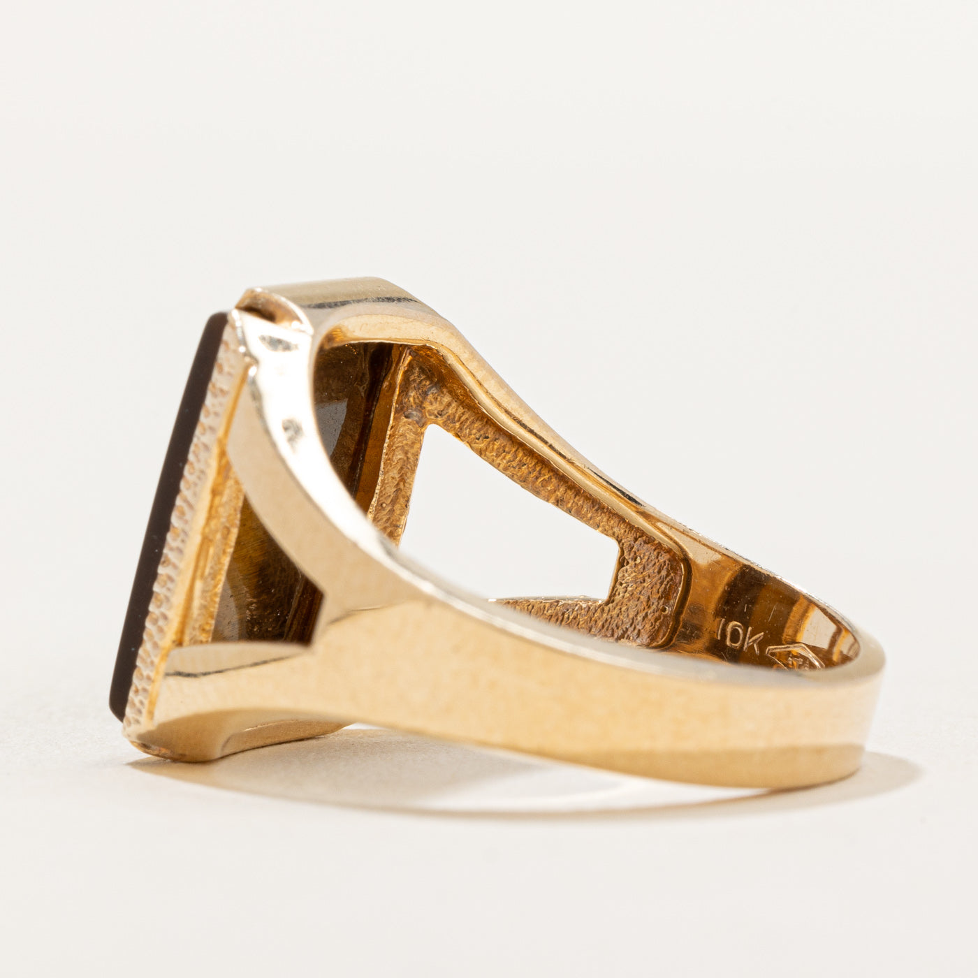 Exquisite 4.50ct Tiger's Eye Cocktail Ring - Size 8.5 - Elegant Statement Jewelry for Evening Parties & Special Occasions