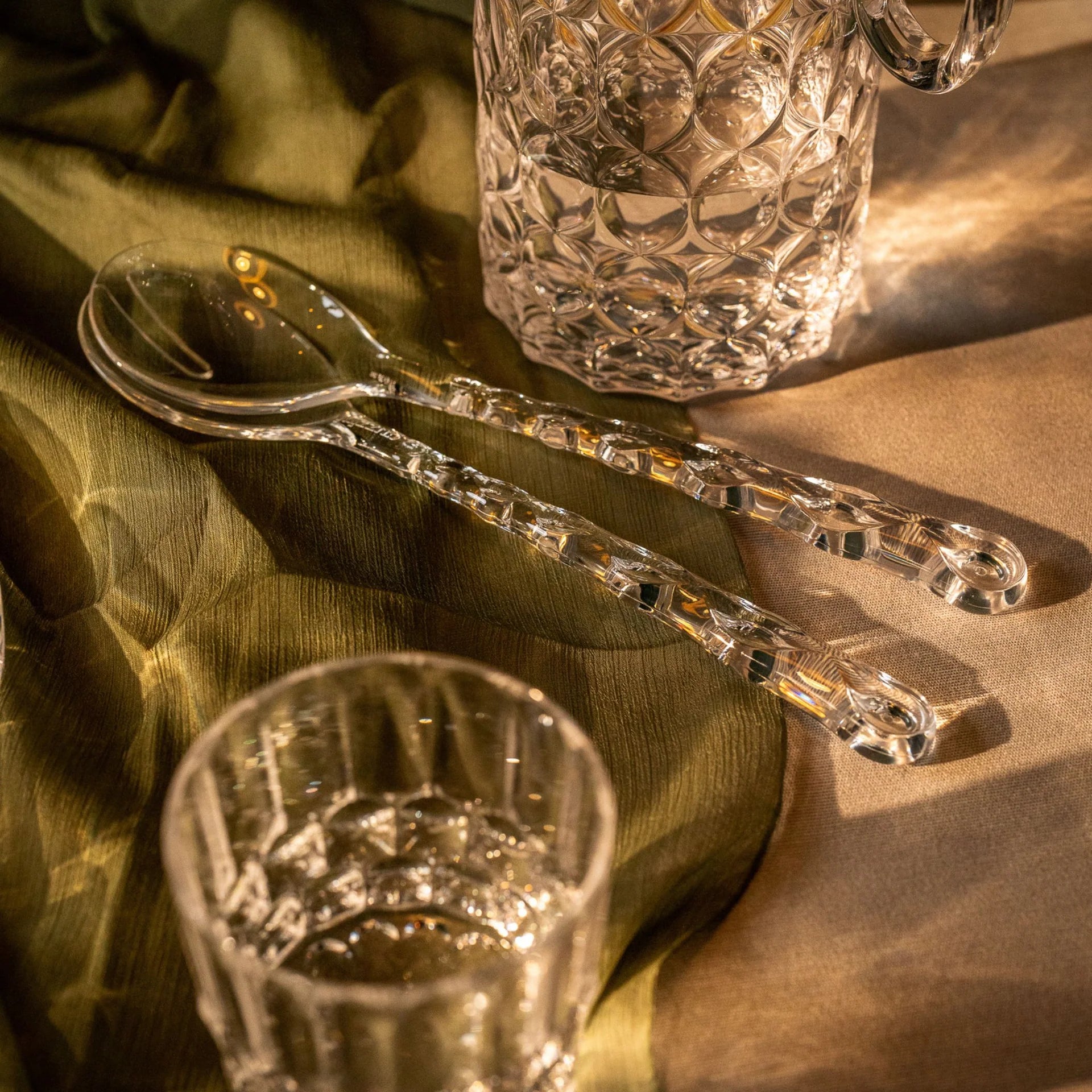 Guzzini Clear Acrylic Vanity Salad Servers - Elegant Serving Utensils for Dinner Parties, Buffets & Home Entertaining