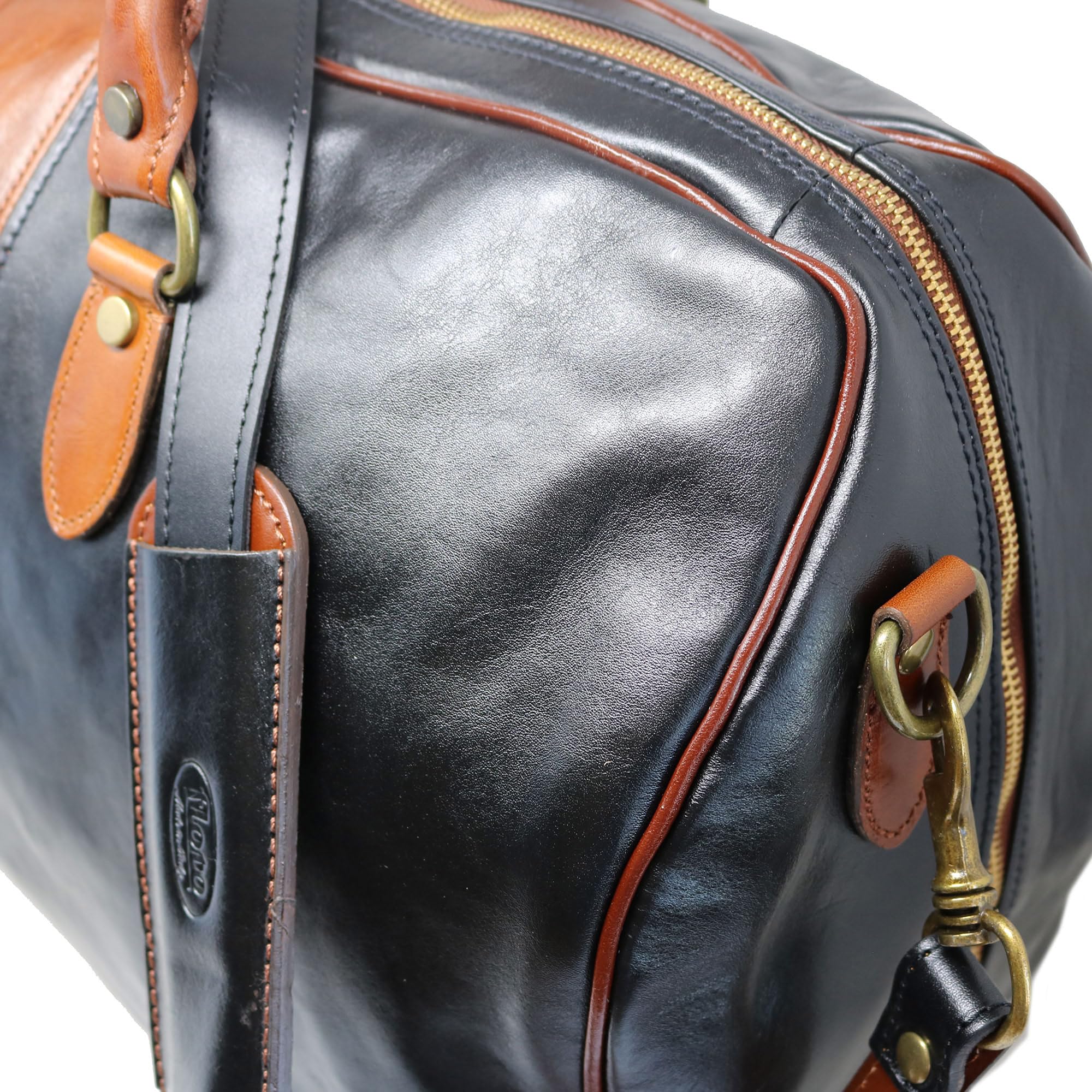 Premium Italian Leather Weekender Bag - Floto Luggage Venezia Duffle for Travel & Gym | Handcrafted Genuine Leather Carry-On Bag for Men & Women | Perfect for Business Trips, Weekend Getaways & Sports Gear
