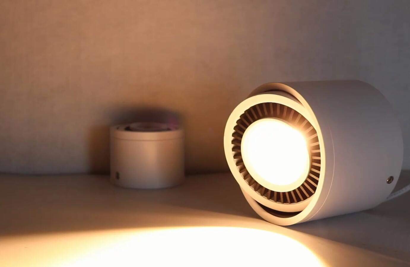 7W LED Accent Uplight with White Foot Switch - Portable Barrel Spotlight for Decorative Backlighting | Perfect for Loft, Gallery, Exhibition & Home Decor Lighting