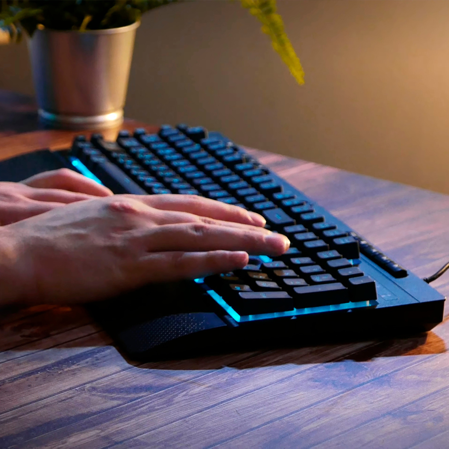 Redragon Shiva K512 RGB Gaming Keyboard - Mechanical Feel, Anti-Ghosting, 104 Keys, Black (Spanish Layout) - Perfect for PC Gaming, Esports & Office Work