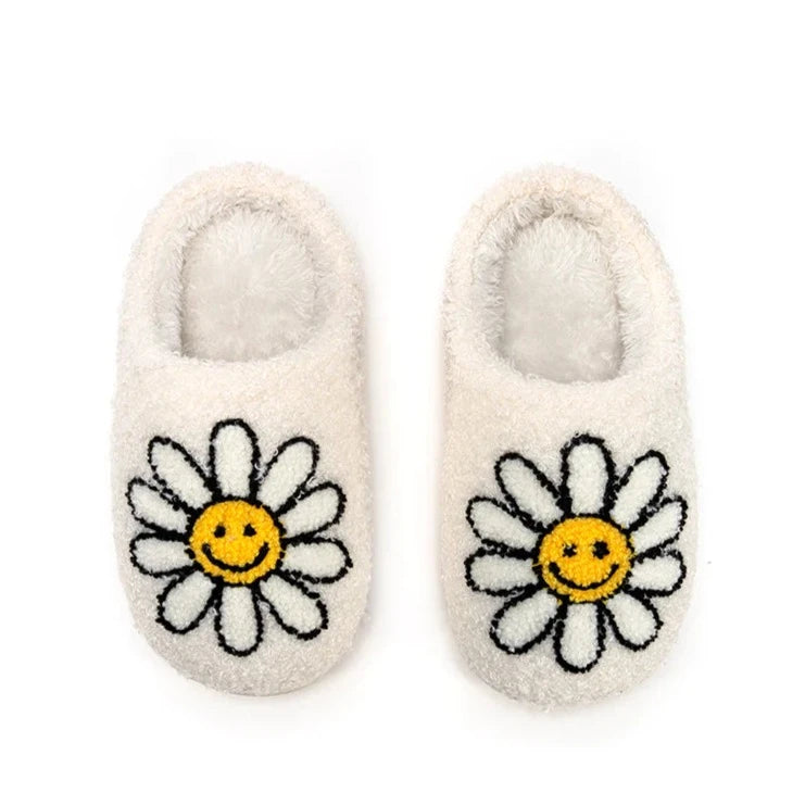 Royal Daisy Slippers for Women - Soft Indoor/Outdoor House Shoes - Perfect for Home, Lounge, and Garden Wear