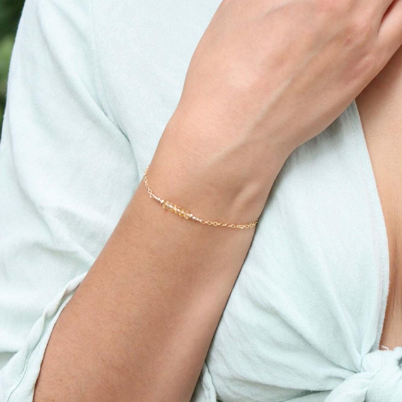 Sparkling Yellow Citrine Gemstone Faceted Bead Bar Bracelet for Women - Elegant Healing Crystal Jewelry for Everyday Wear, Meditation & Gifts