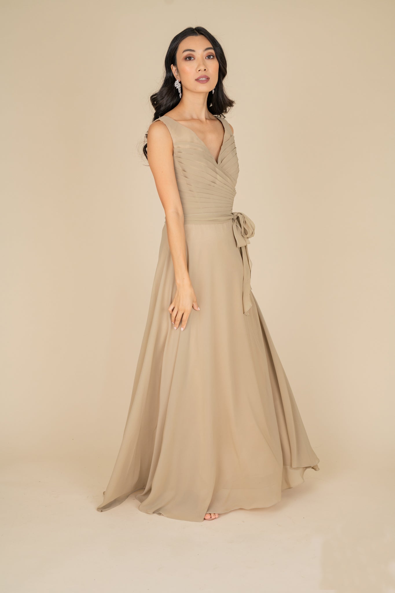 Elegant Sleeveless Chiffon Evening Gown for Women - Perfect for Prom, Wedding Guest & Formal Events