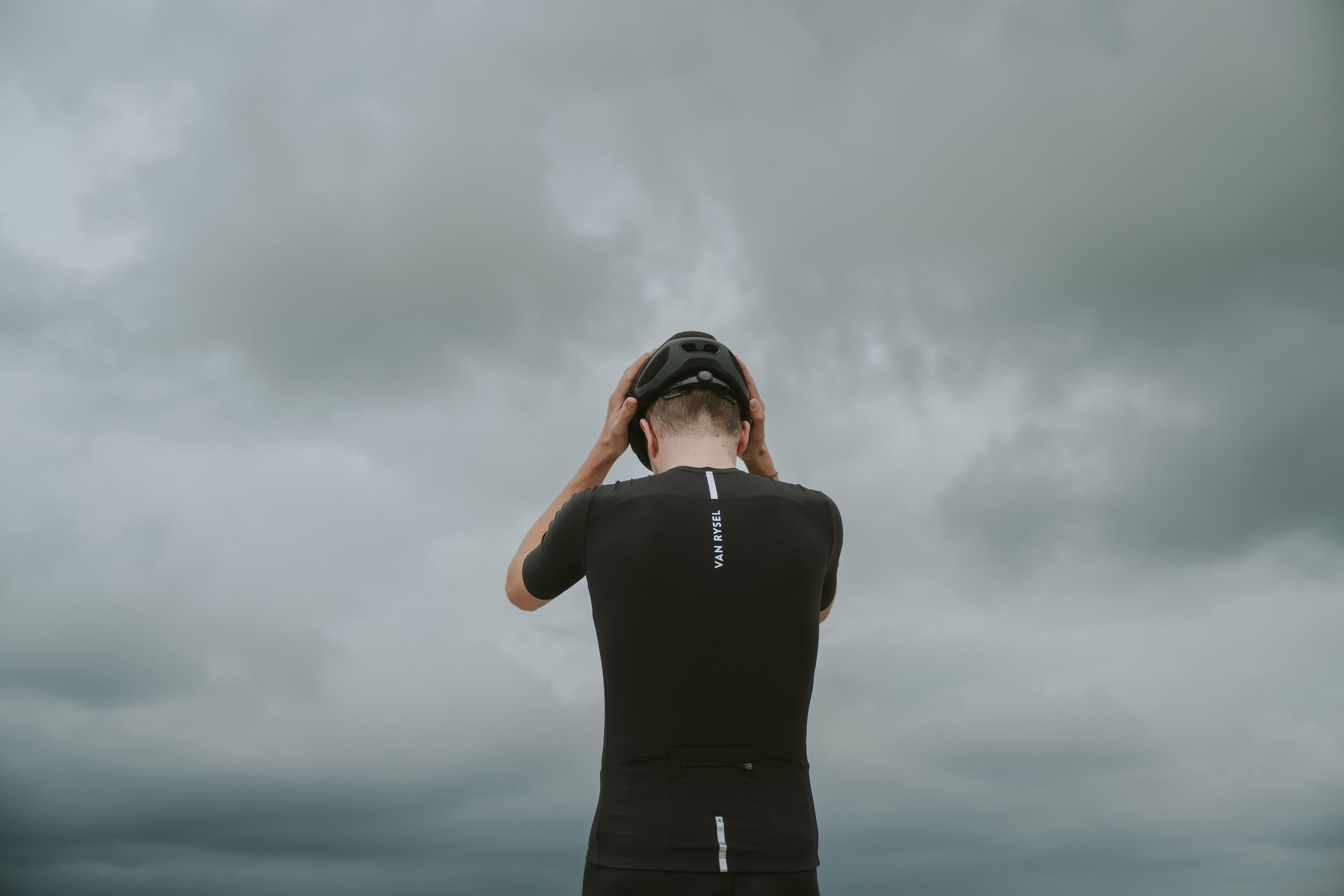 Van Rysel Unisex RCR 2 Short Sleeve Cycling Jersey - Breathable & Quick-Dry for Road Biking & Training - Perfect for Men & Women Cyclists