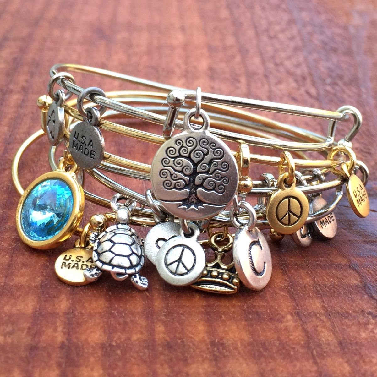 Stylish Bangle Bracelet with Basketball Charm - Perfect for Sports Fans, Gifts, and Everyday Wear