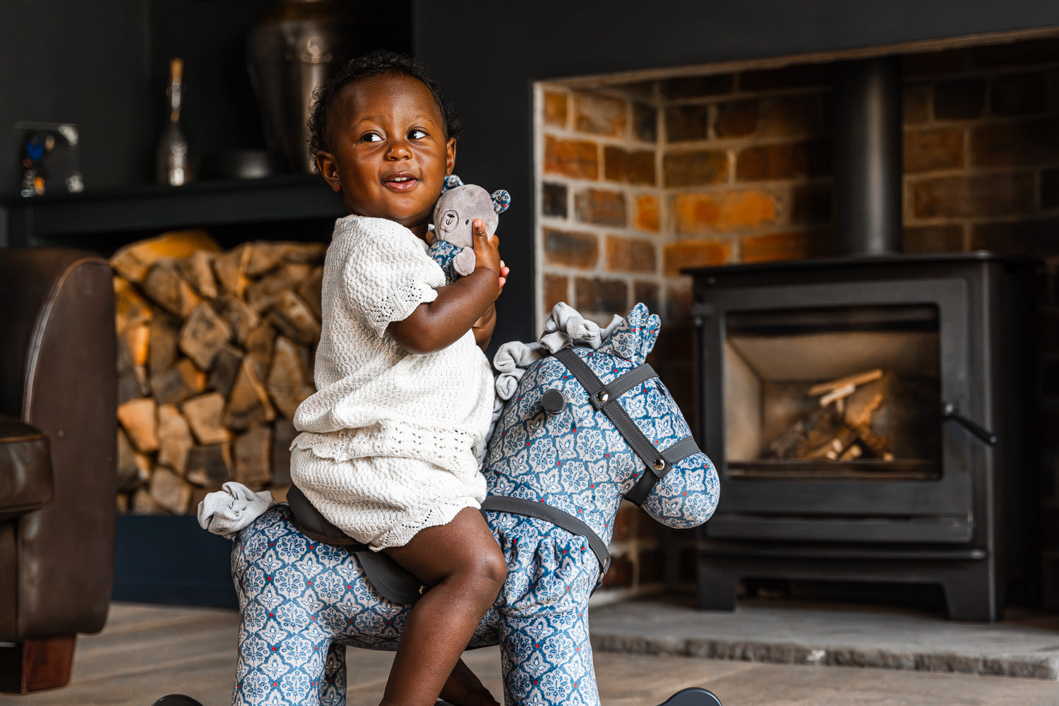 Louie & Duke Wooden Rocking Horse for Kids - Classic Nursery Decor & Toddler Gift for Birthday & Christmas | Perfect for Playrooms, Bedrooms & Daycare Centers