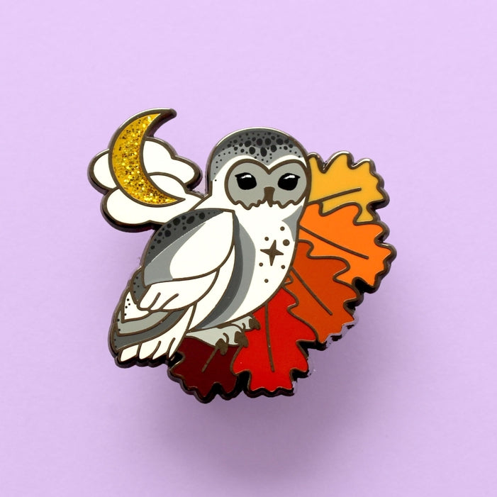 Autumn Owl Enamel Pin - Cute Fall Leaf Design Brooch for Jackets, Bags & Accessories | Seasonal Autumn Collection