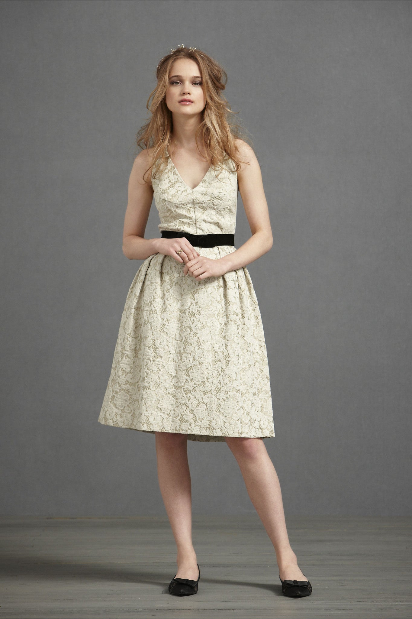 BHLDN Fairchild Lace Wedding Dress Ivory - Elegant Bridal Gown for Church Ceremony & Outdoor Photoshoot