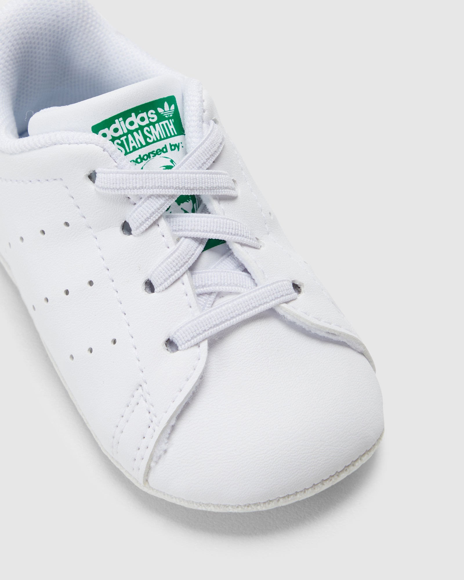 Stan Smith Crib II White/Green Baby Shoes - Classic Sneakers for Toddlers & Infants - Comfortable First Walkers for Boys & Girls - Perfect for Everyday Wear, Playtime & Special Occasions