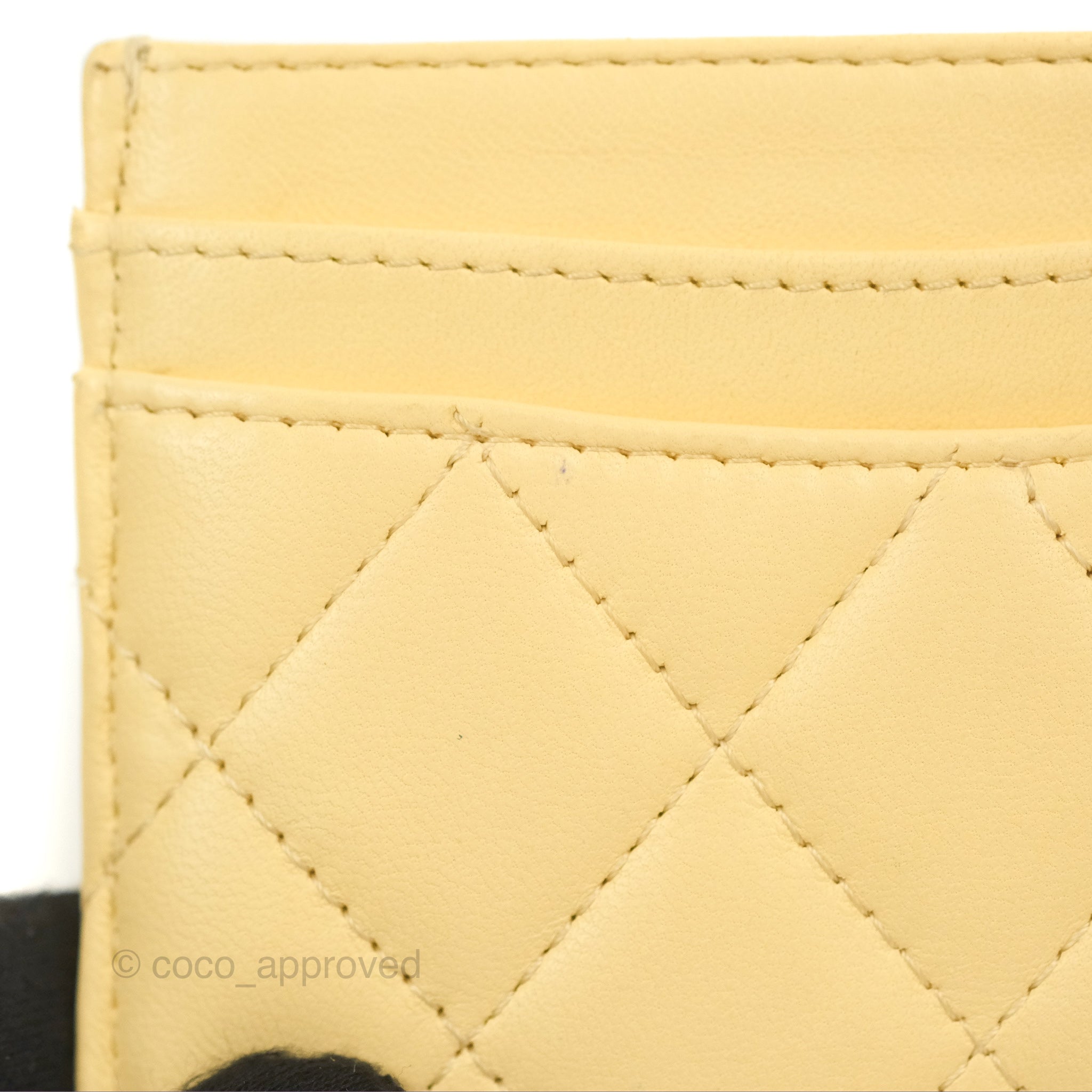 Chanel Classic Lambskin Flat Card Holder with Yellow Gold Hardware - Luxury Slim Wallet for Women, Perfect for Everyday Use & Gift Giving